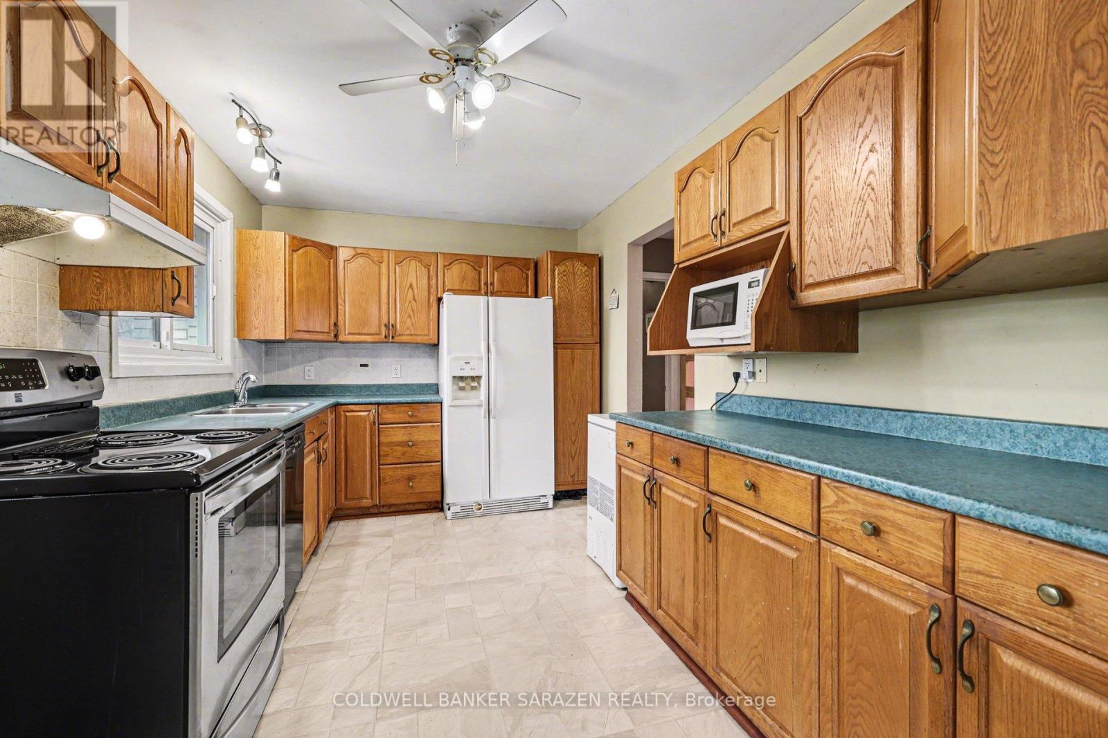 2091 Lenester Avenue, Ottawa, Ontario  K2A 1K9 - Photo 5 - X12874680