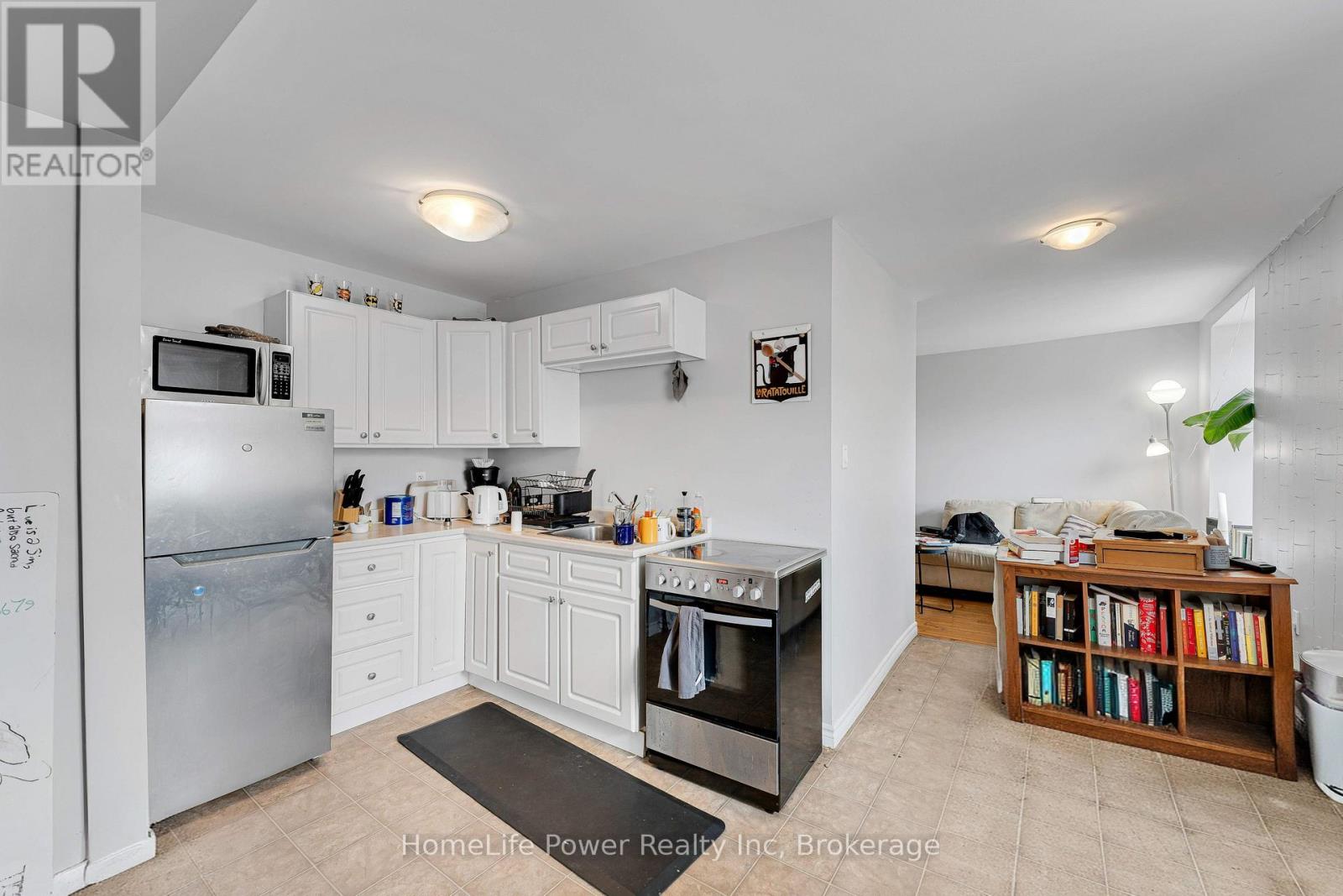 207 Wellington Street, Kingston (East Of Sir John A. Blvd), Ontario  K7K 2Y6 - Photo 10 - X12888538