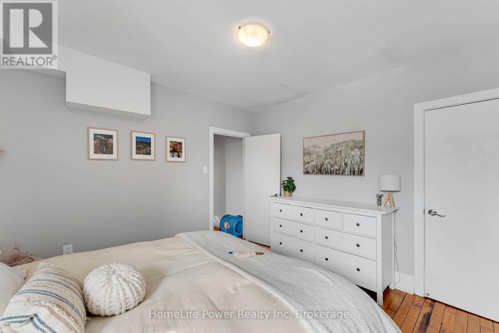 207 Wellington Street, Kingston (East Of Sir John A. Blvd), Ontario  K7K 2Y6 - Photo 41 - X12888538