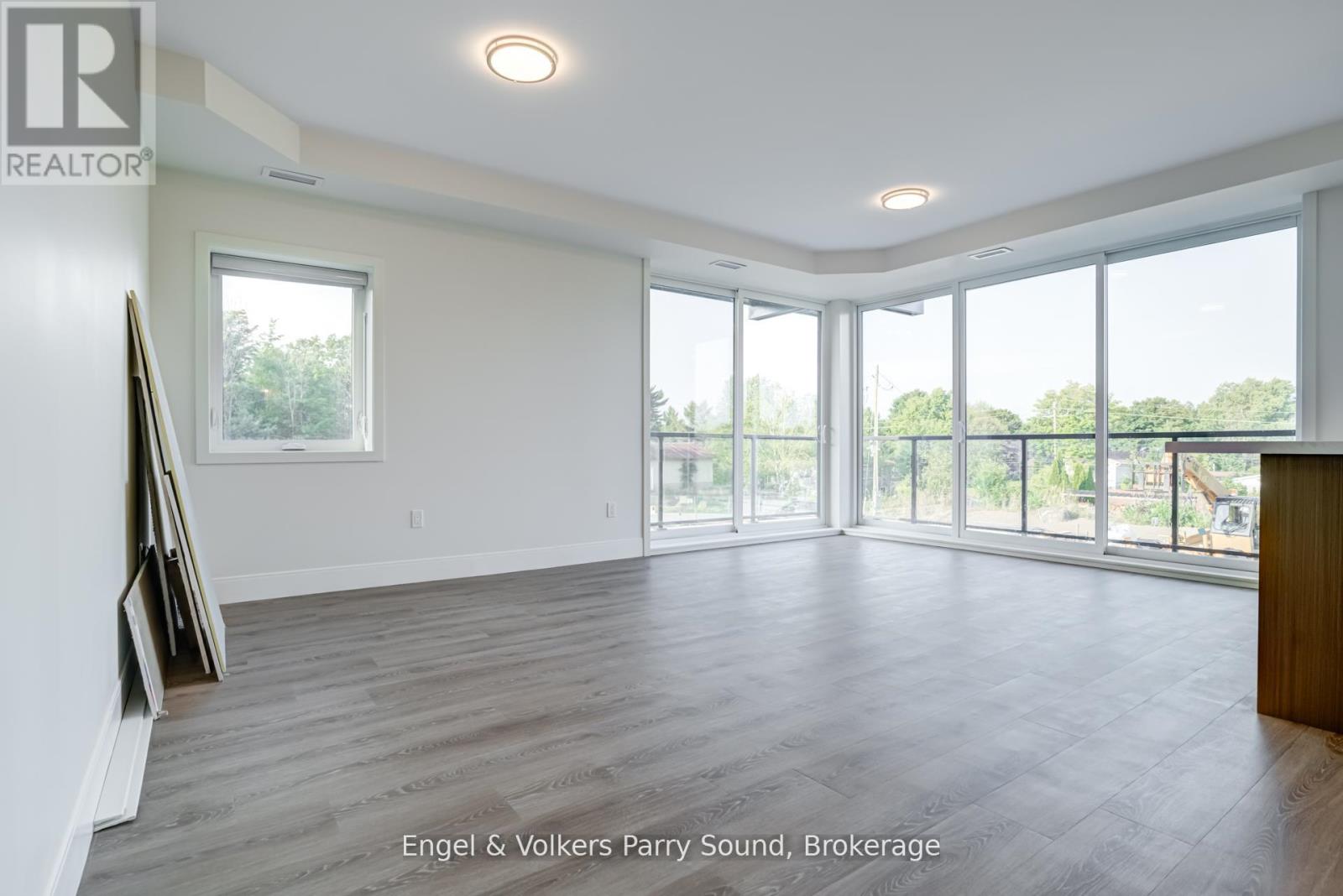 201 - 51 George Street, Parry Sound, Ontario  P2A 2R2 - Photo 17 - X12888572