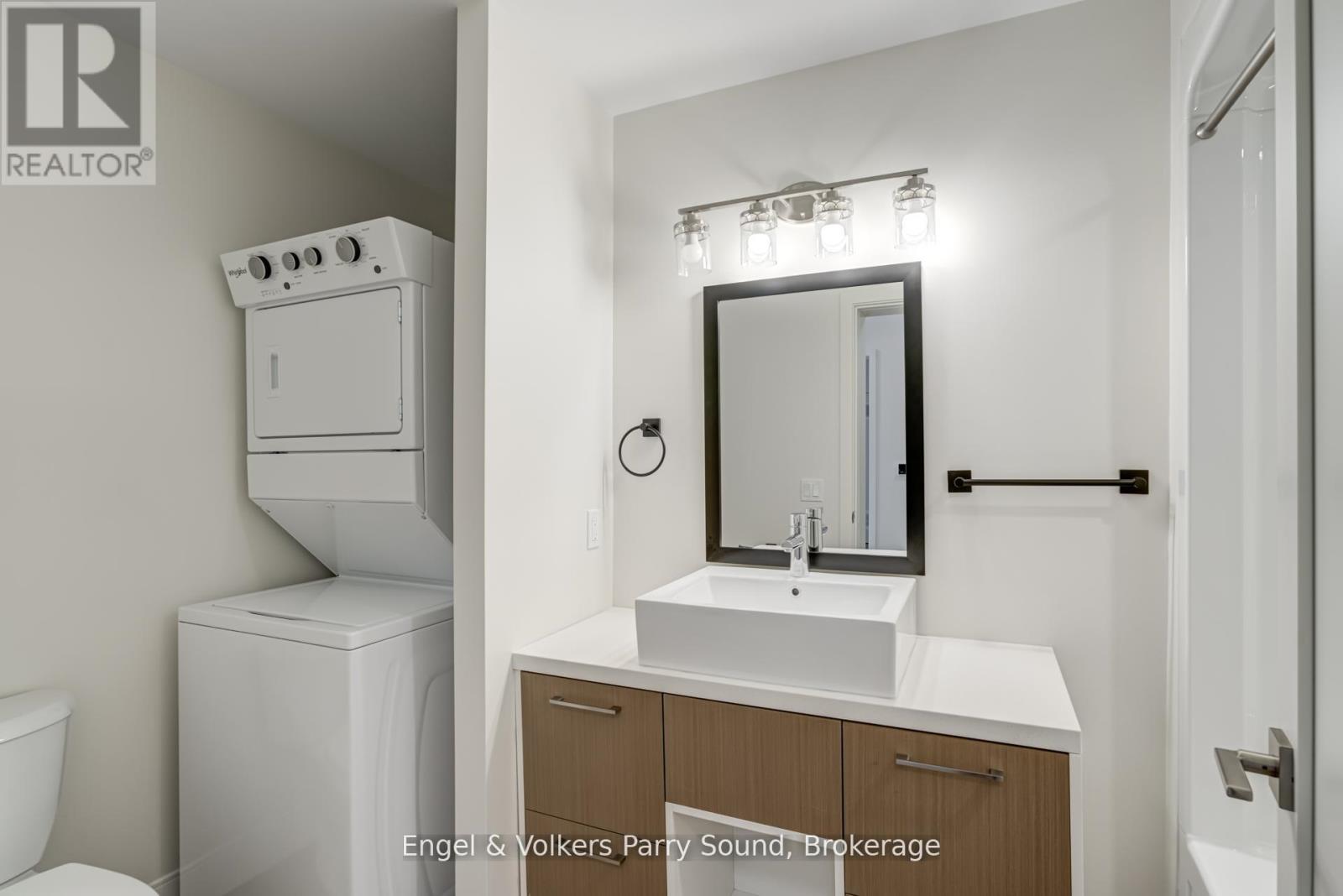 201 - 51 George Street, Parry Sound, Ontario  P2A 2R2 - Photo 7 - X12888572