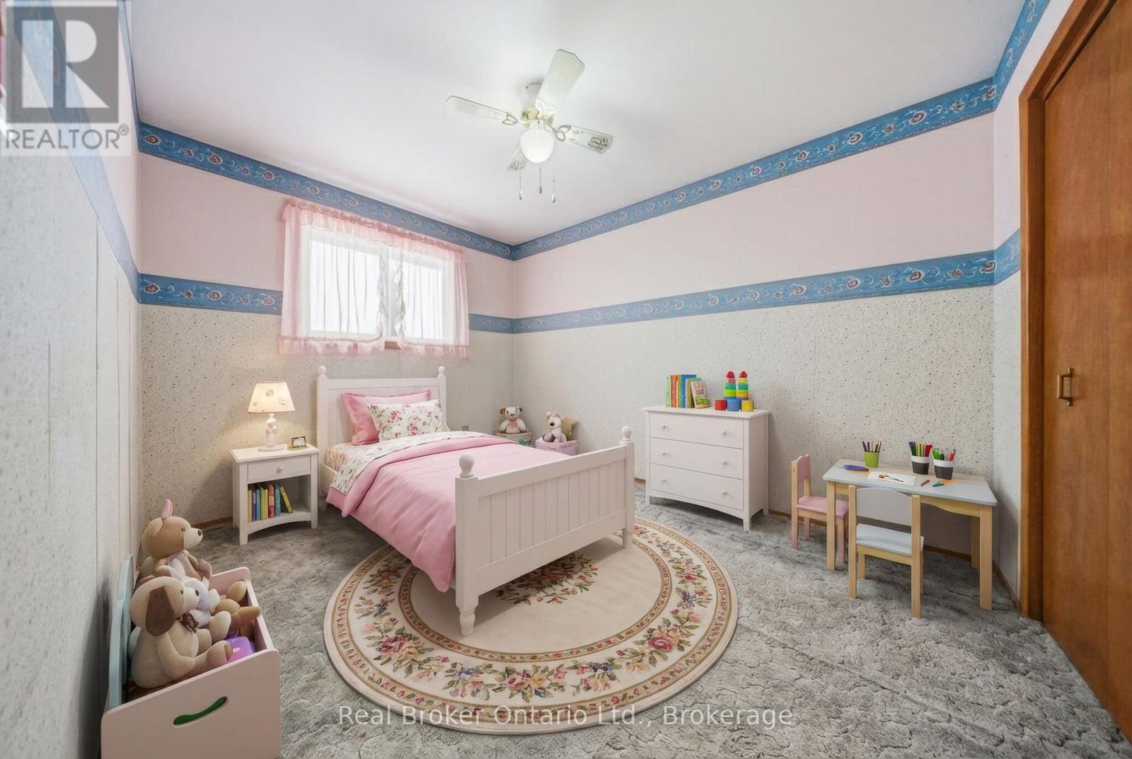 142 Bee Street, Woodstock (Woodstock - South), Ontario  N4S 3Z4 - Photo 17 - X12888644