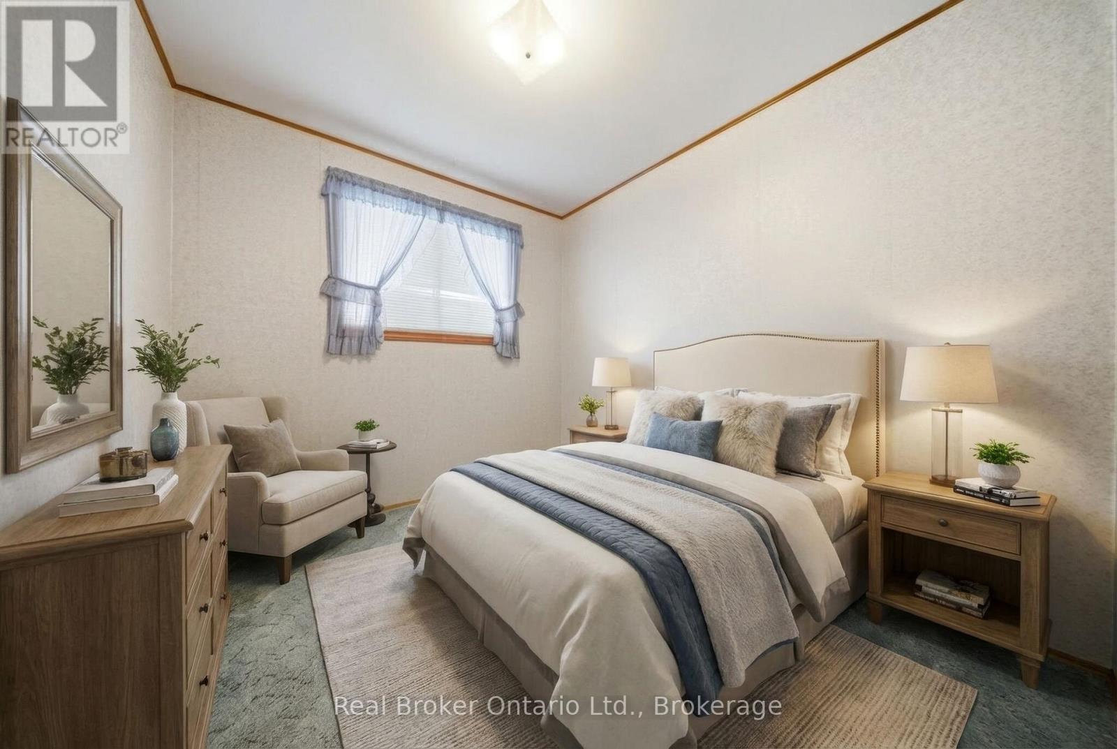 142 Bee Street, Woodstock (Woodstock - South), Ontario  N4S 3Z4 - Photo 21 - X12888644