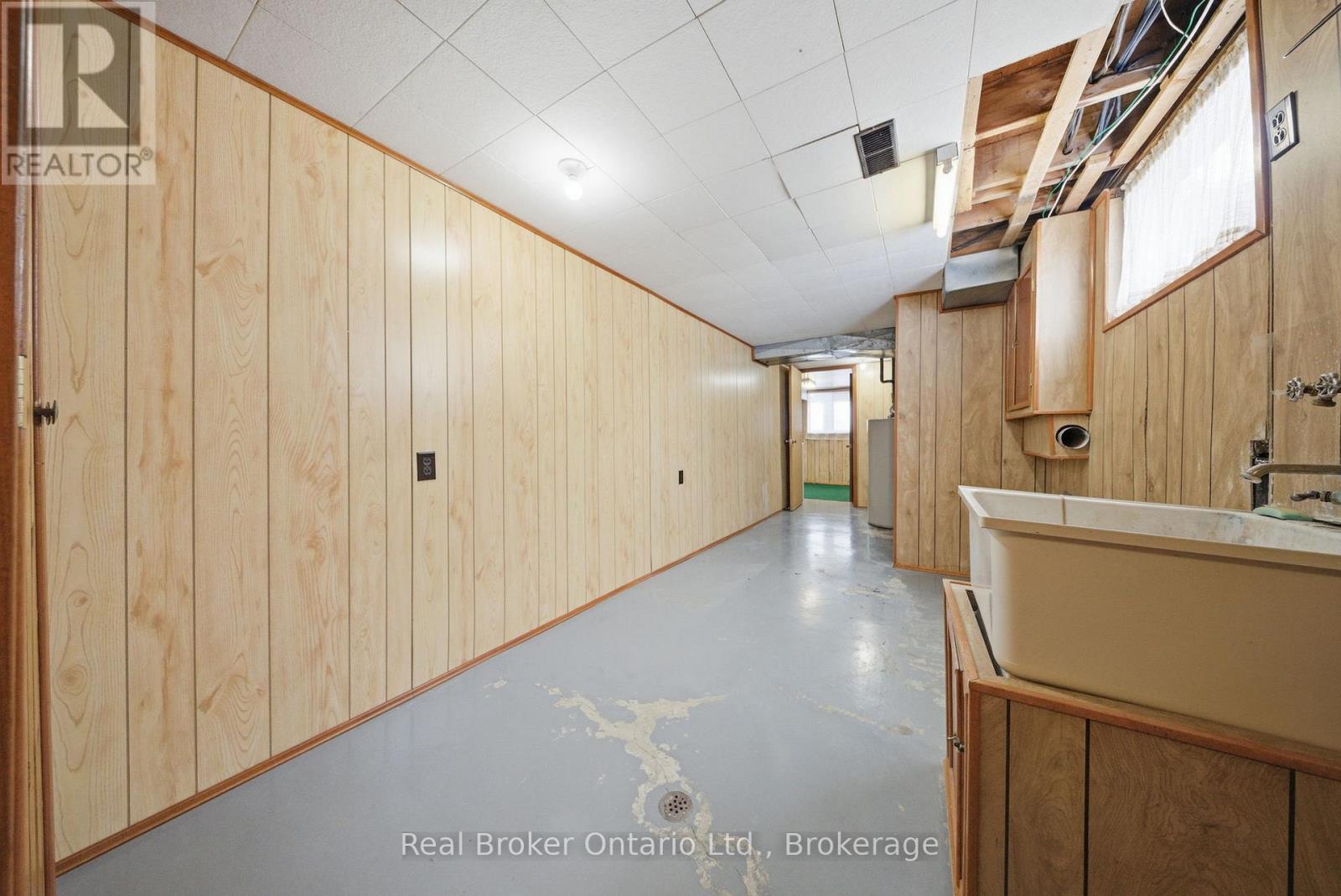 142 Bee Street, Woodstock (Woodstock - South), Ontario  N4S 3Z4 - Photo 23 - X12888644