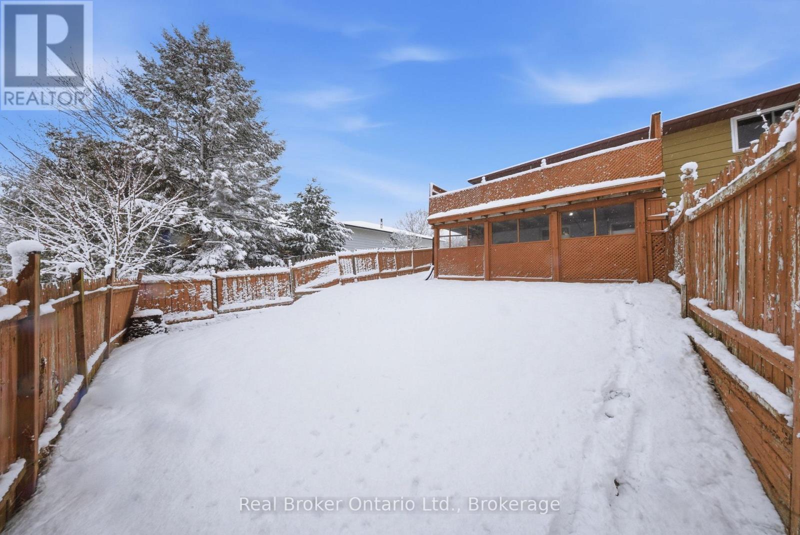 142 Bee Street, Woodstock (Woodstock - South), Ontario  N4S 3Z4 - Photo 35 - X12888644