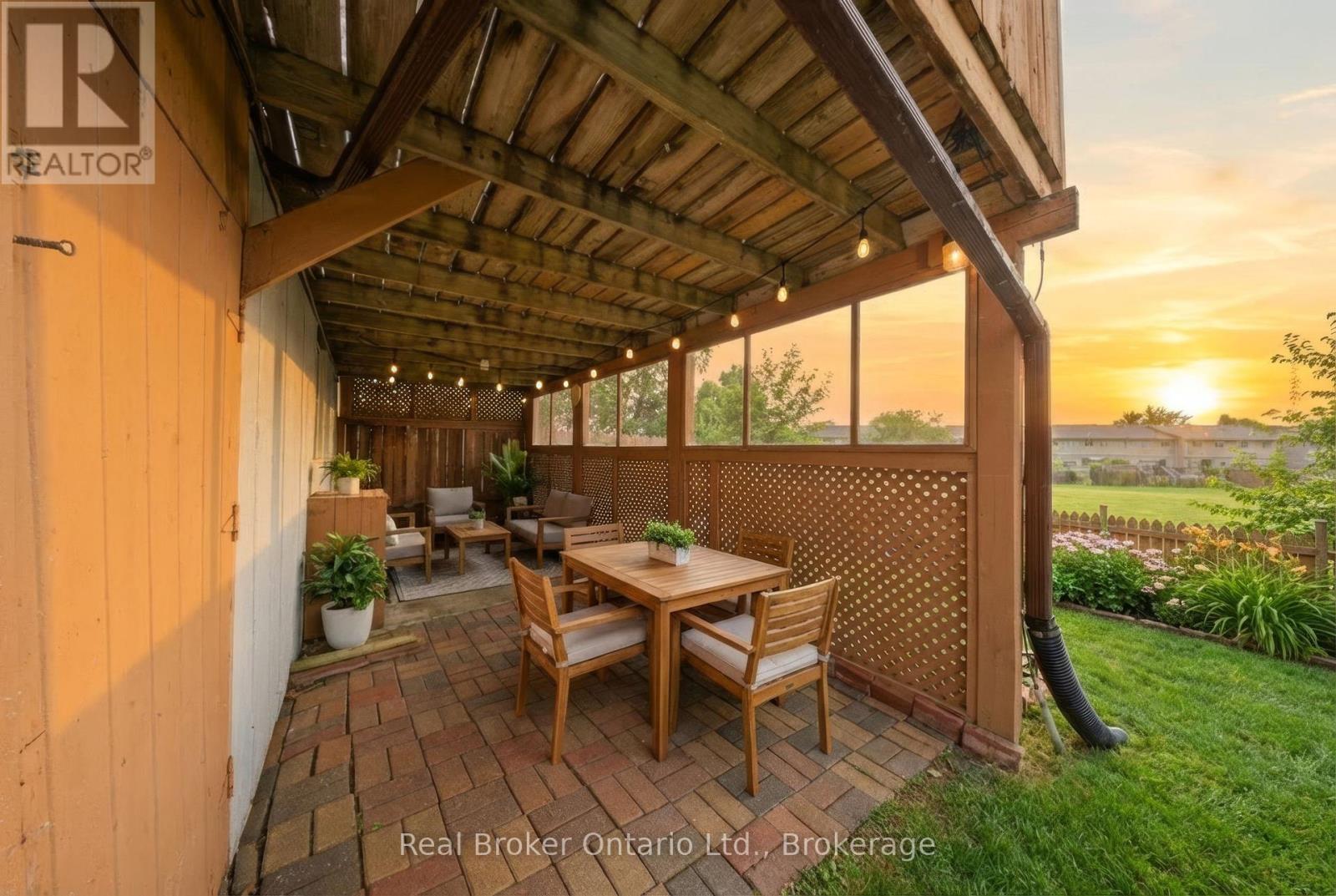 142 Bee Street, Woodstock (Woodstock - South), Ontario  N4S 3Z4 - Photo 42 - X12888644