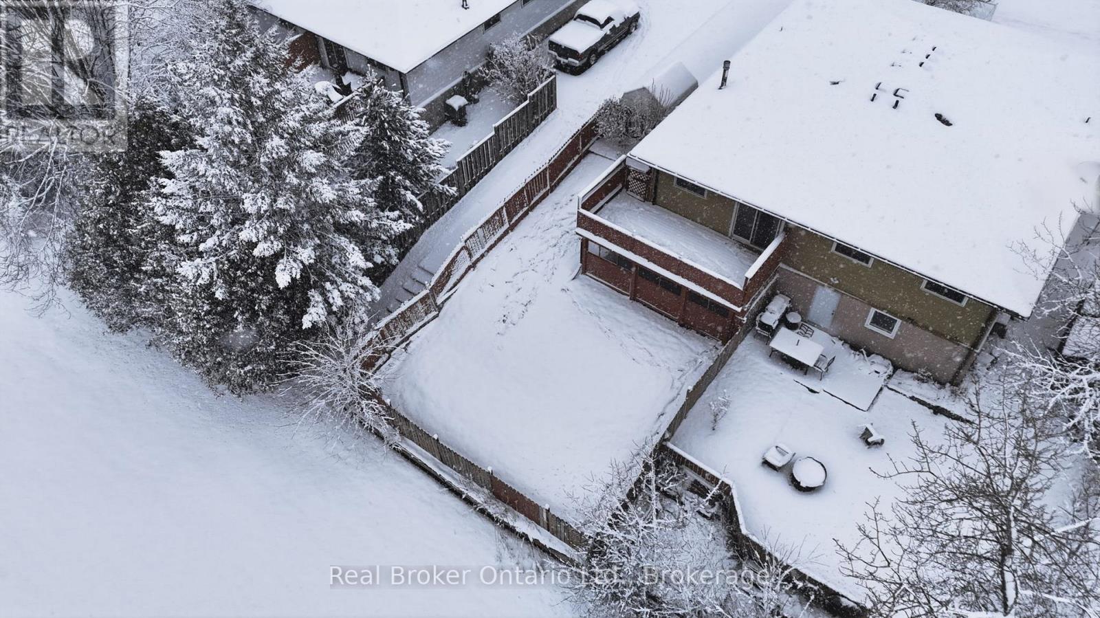 142 Bee Street, Woodstock (Woodstock - South), Ontario  N4S 3Z4 - Photo 46 - X12888644