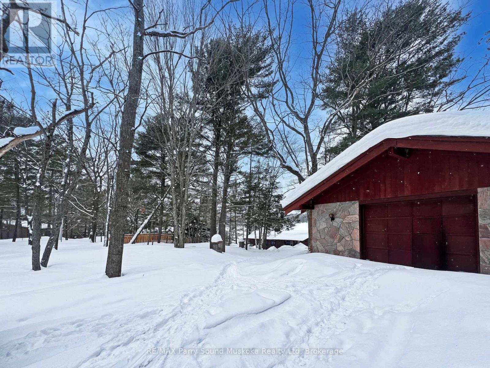 45 Ridgeway Drive, Carling, Ontario  P0G 1G0 - Photo 28 - X12888708