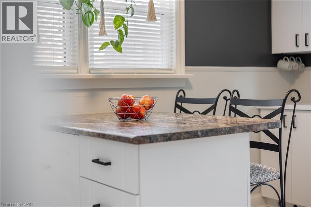 50 Columbia Street W, Waterloo, Ontario  N2L 3K5 - Photo 20 - 40799511