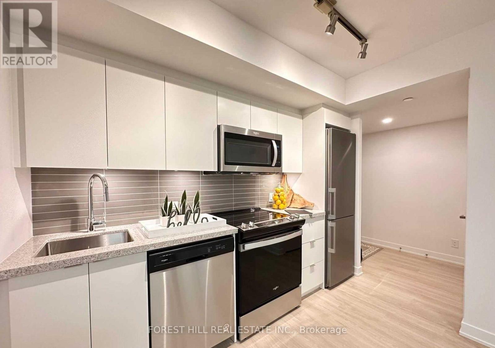 302 - 30 Tretti Way, Toronto (Clanton Park), Ontario  M3H 0E3 - Photo 2 - C12888672