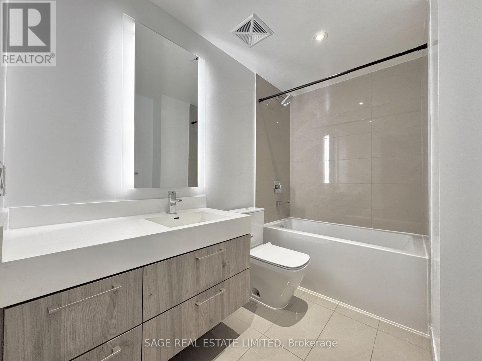 1204 - 1 Yorkville Avenue, Toronto (Annex), Ontario  M4W 0B1 - Photo 7 - C12888720