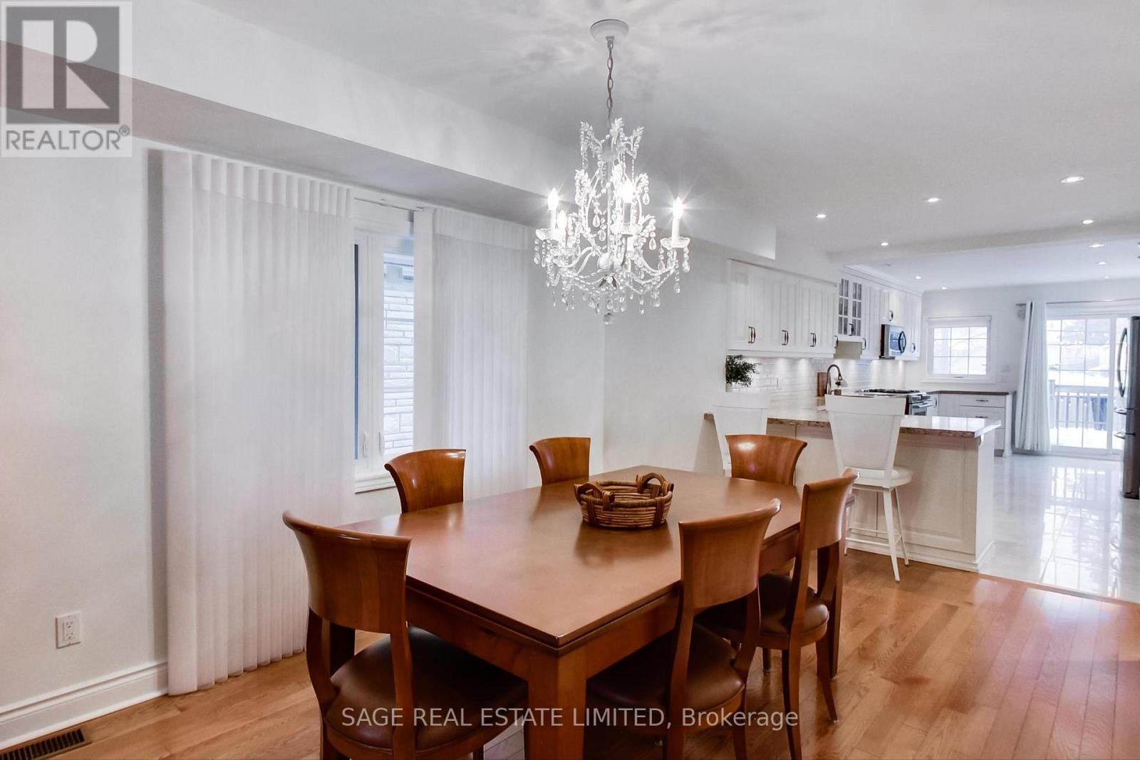 176 Lawlor Avenue, Toronto, Ontario  M4E 3M1 - Photo 4 - E12888698