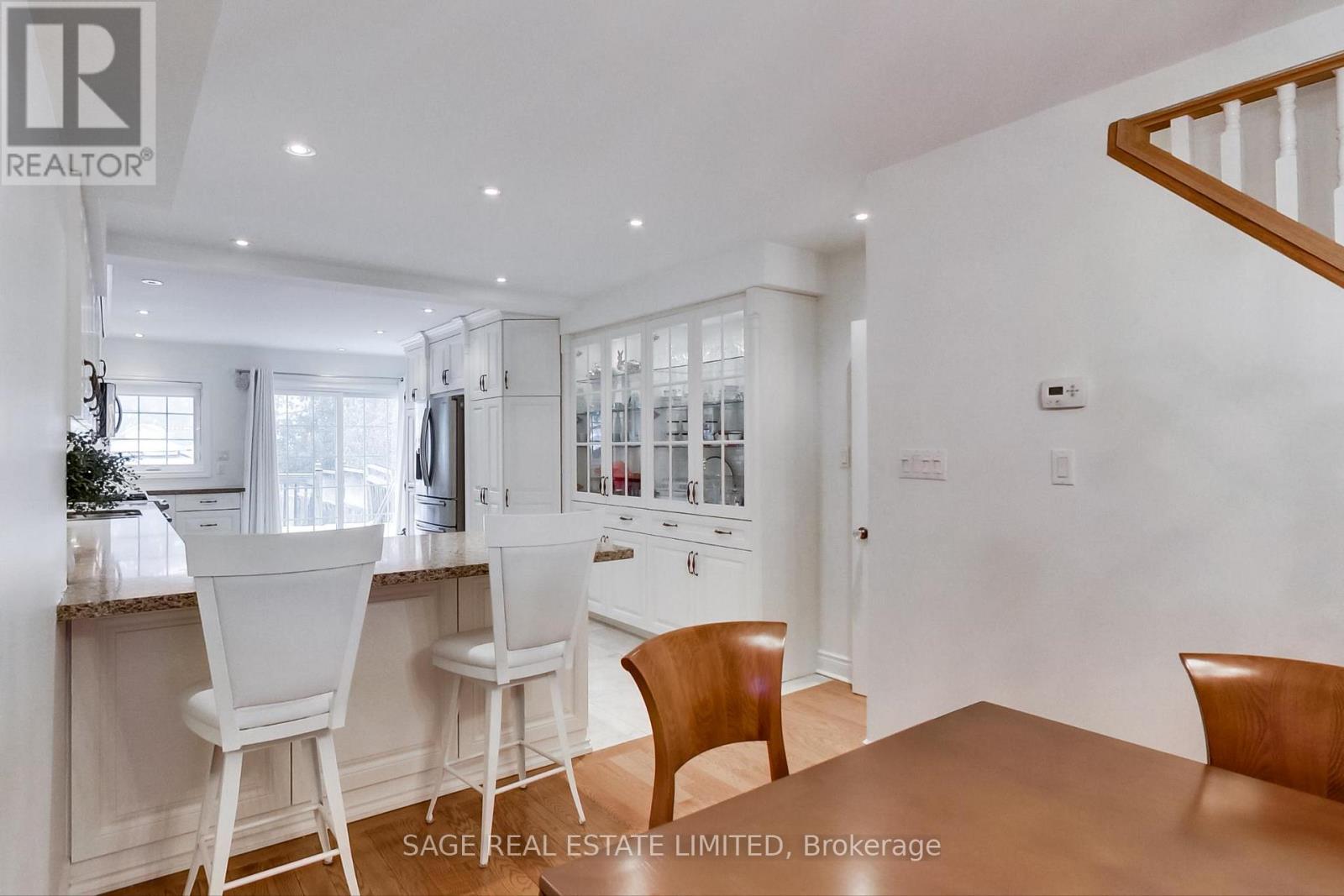 176 Lawlor Avenue, Toronto, Ontario  M4E 3M1 - Photo 5 - E12888698