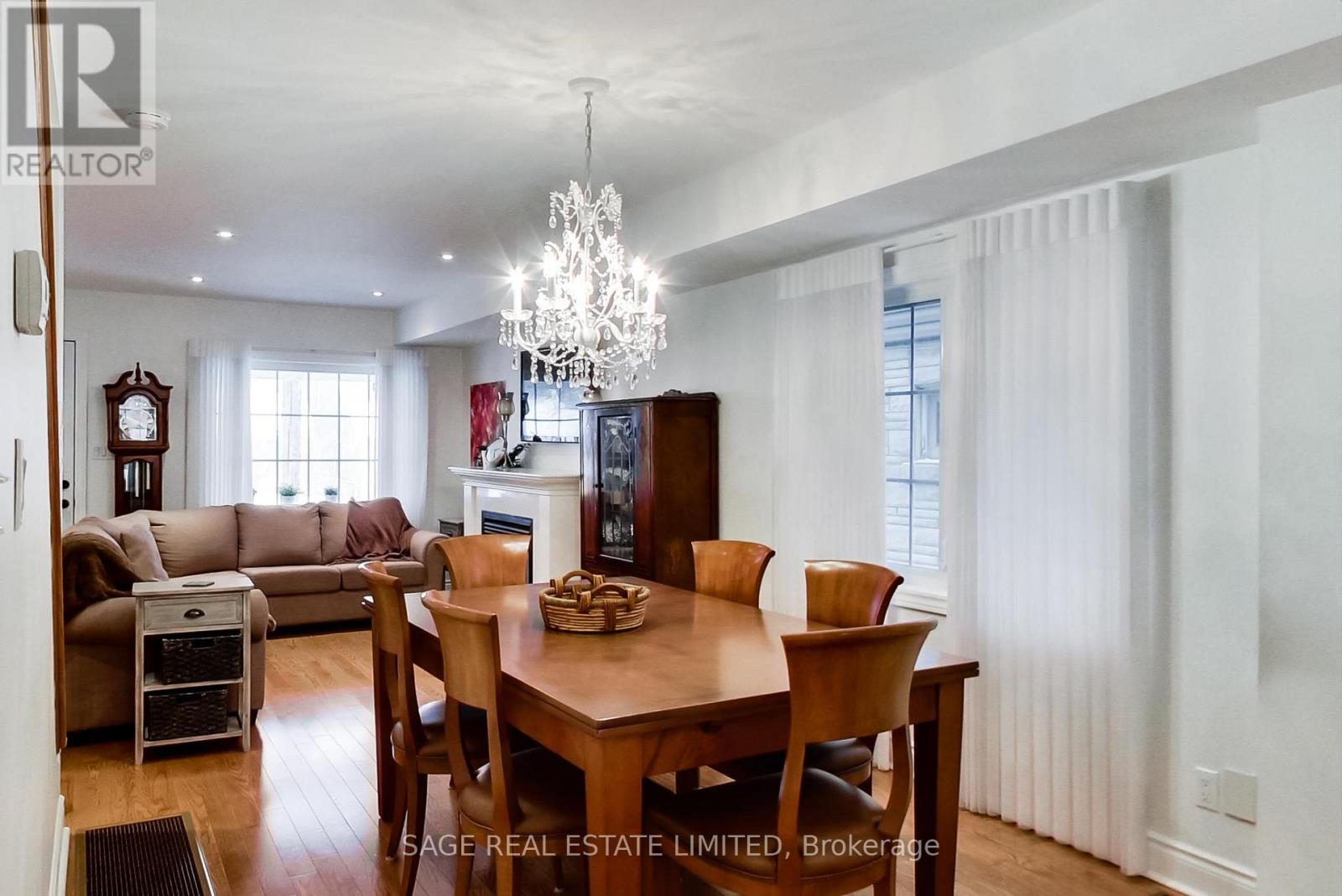 176 Lawlor Avenue, Toronto, Ontario  M4E 3M1 - Photo 6 - E12888698