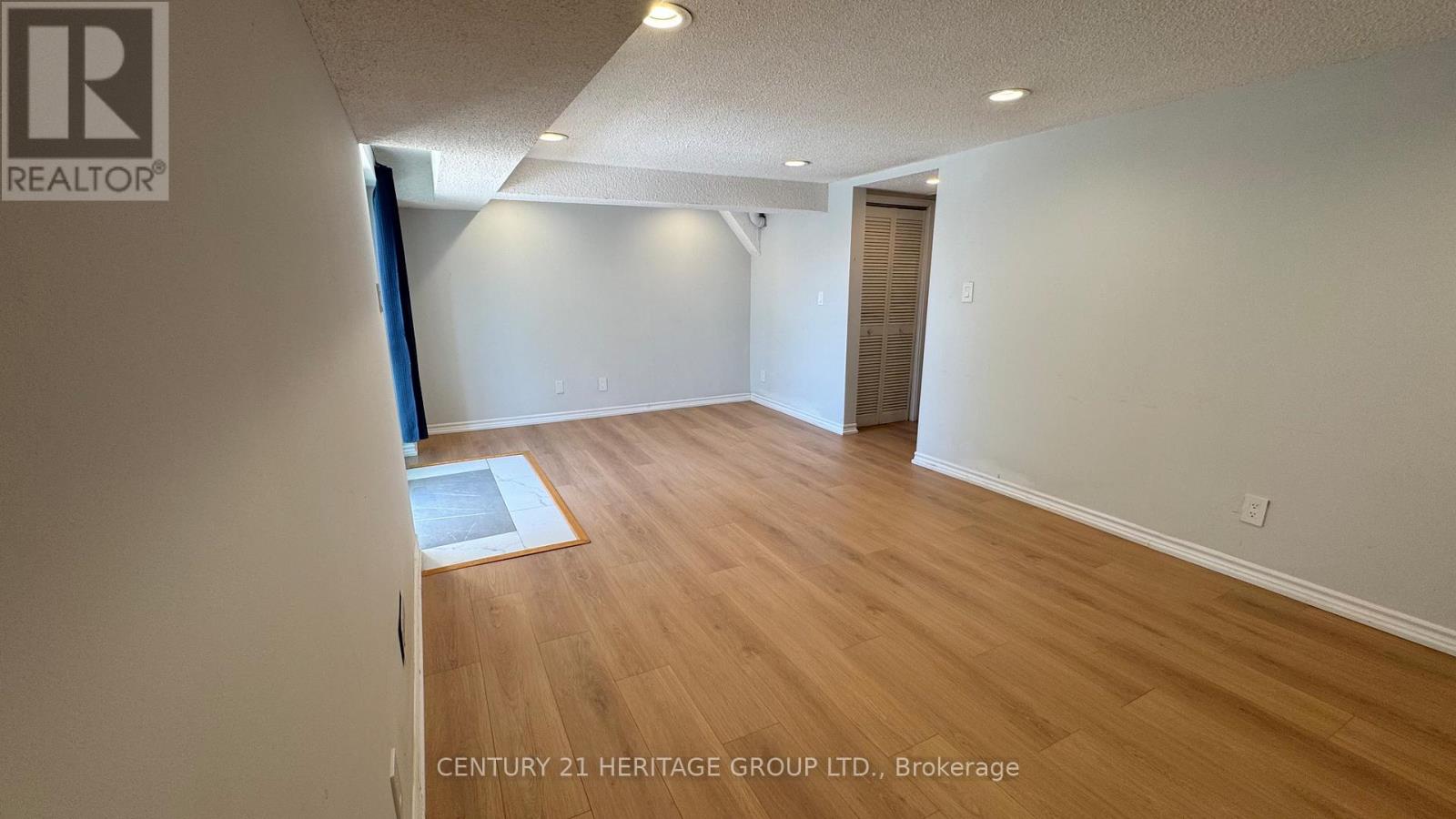 Bsmt - 735 Pam Crescent, Newmarket (Huron Heights-Leslie Valley), Ontario  L3Y 5B7 - Photo 3 - N12888536