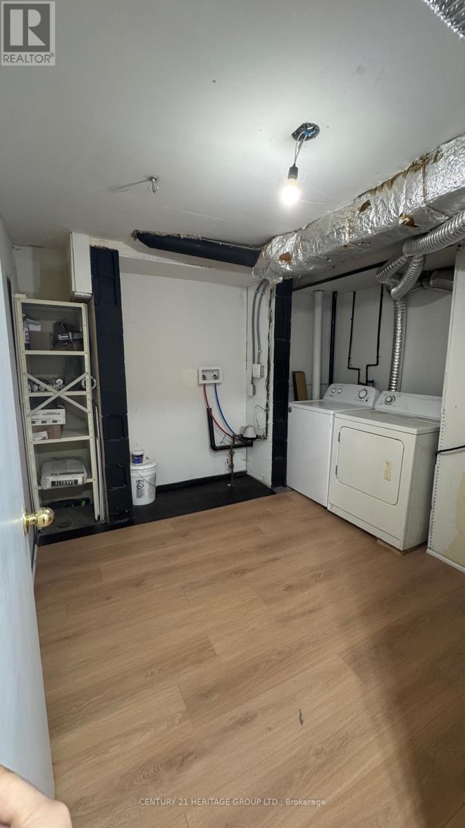 Bsmt - 735 Pam Crescent, Newmarket (Huron Heights-Leslie Valley), Ontario  L3Y 5B7 - Photo 9 - N12888536