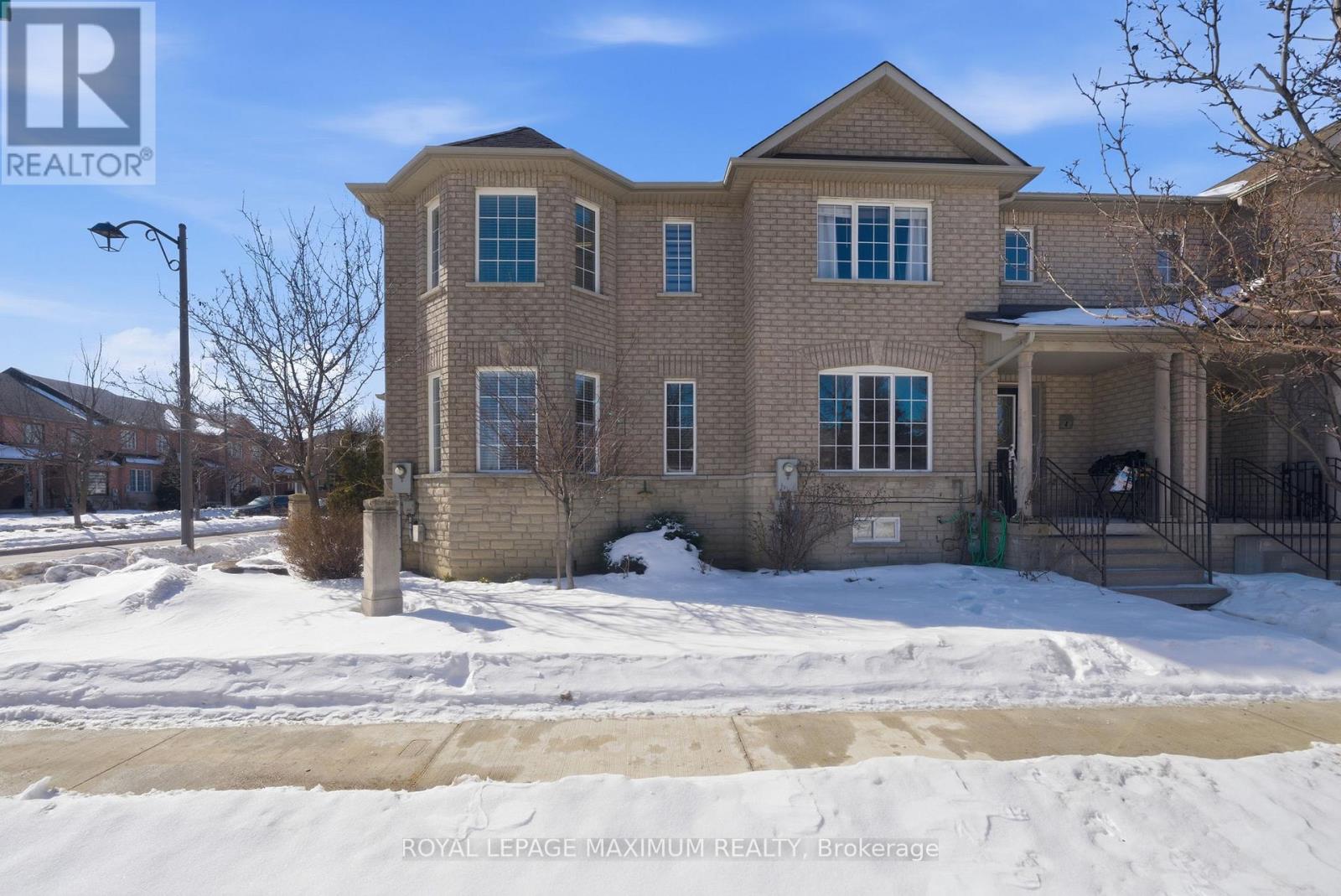 2 Castle Park Boulevard, Vaughan, Ontario  L4H 1M5 - Photo 48 - N12888564