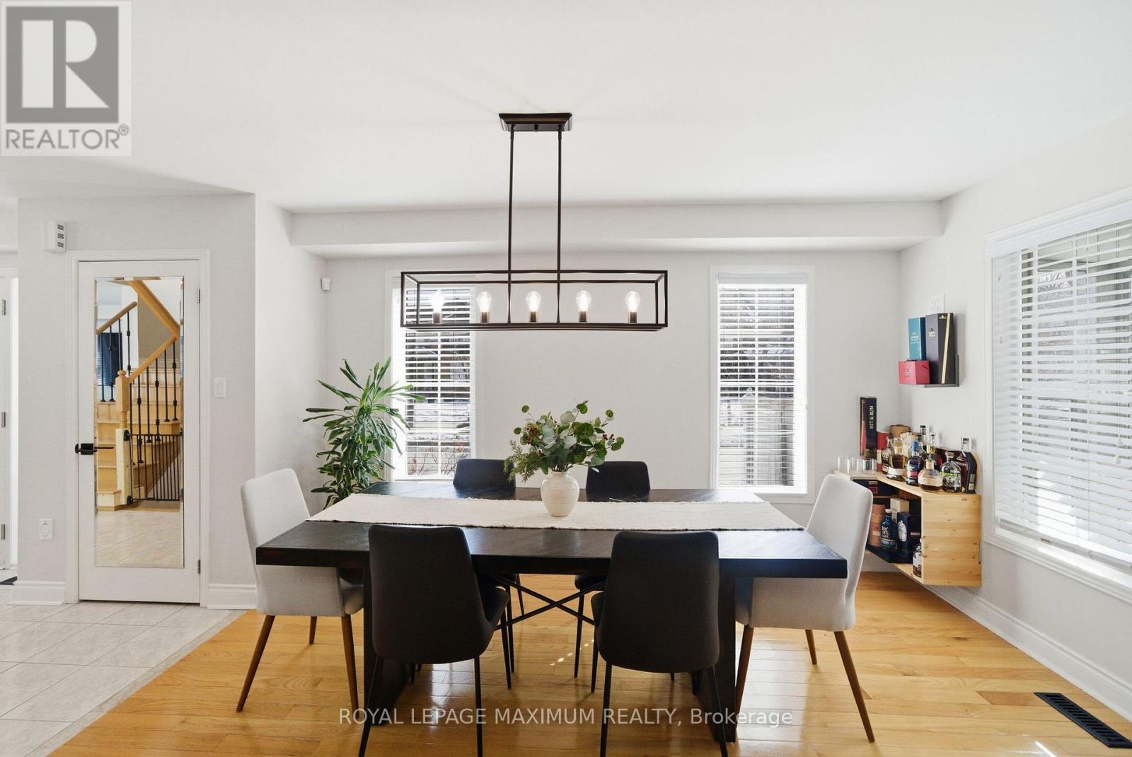 2 Castle Park Boulevard, Vaughan, Ontario  L4H 1M5 - Photo 50 - N12888564