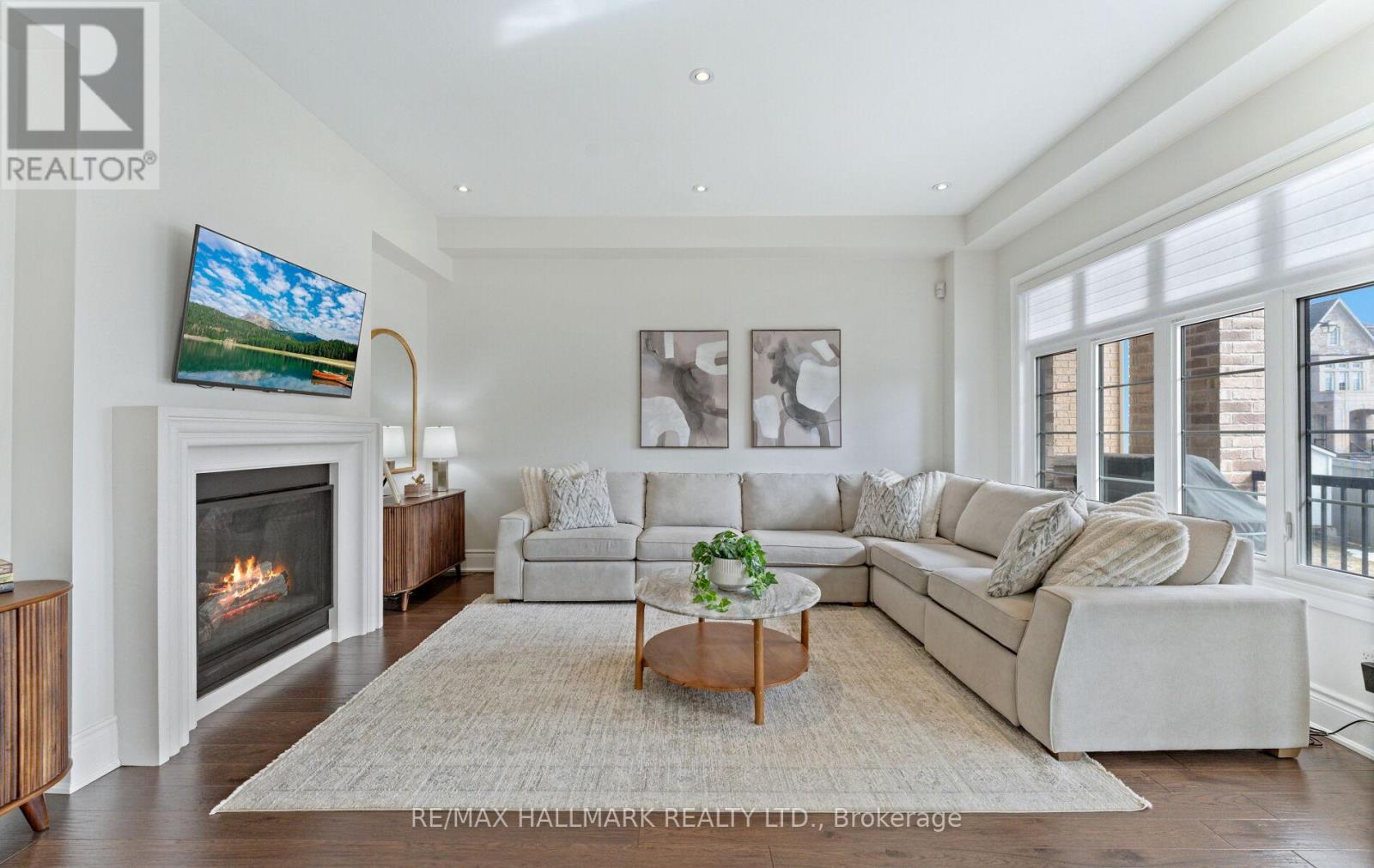 7 Perrigo Court, Vaughan (Patterson), Ontario  L6A 4W8 - Photo 10 - N12888646