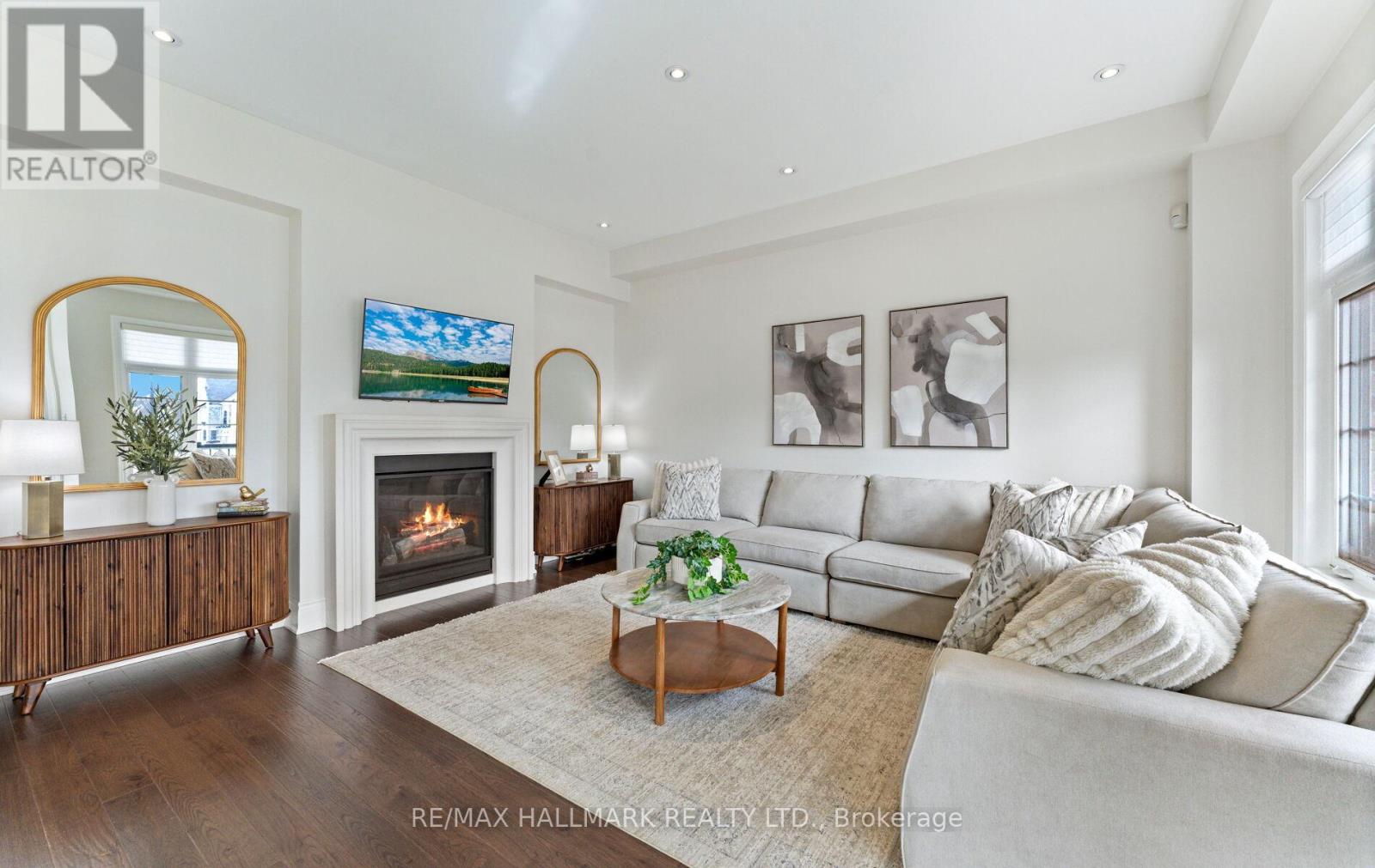 7 Perrigo Court, Vaughan (Patterson), Ontario  L6A 4W8 - Photo 11 - N12888646