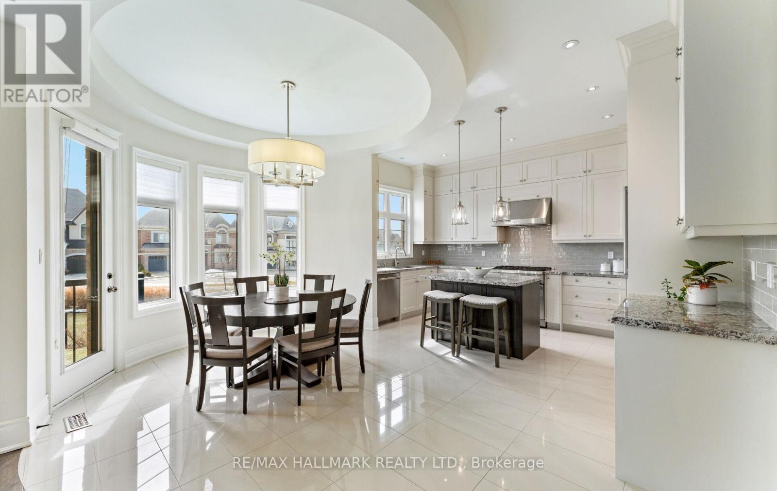 7 Perrigo Court, Vaughan (Patterson), Ontario  L6A 4W8 - Photo 13 - N12888646