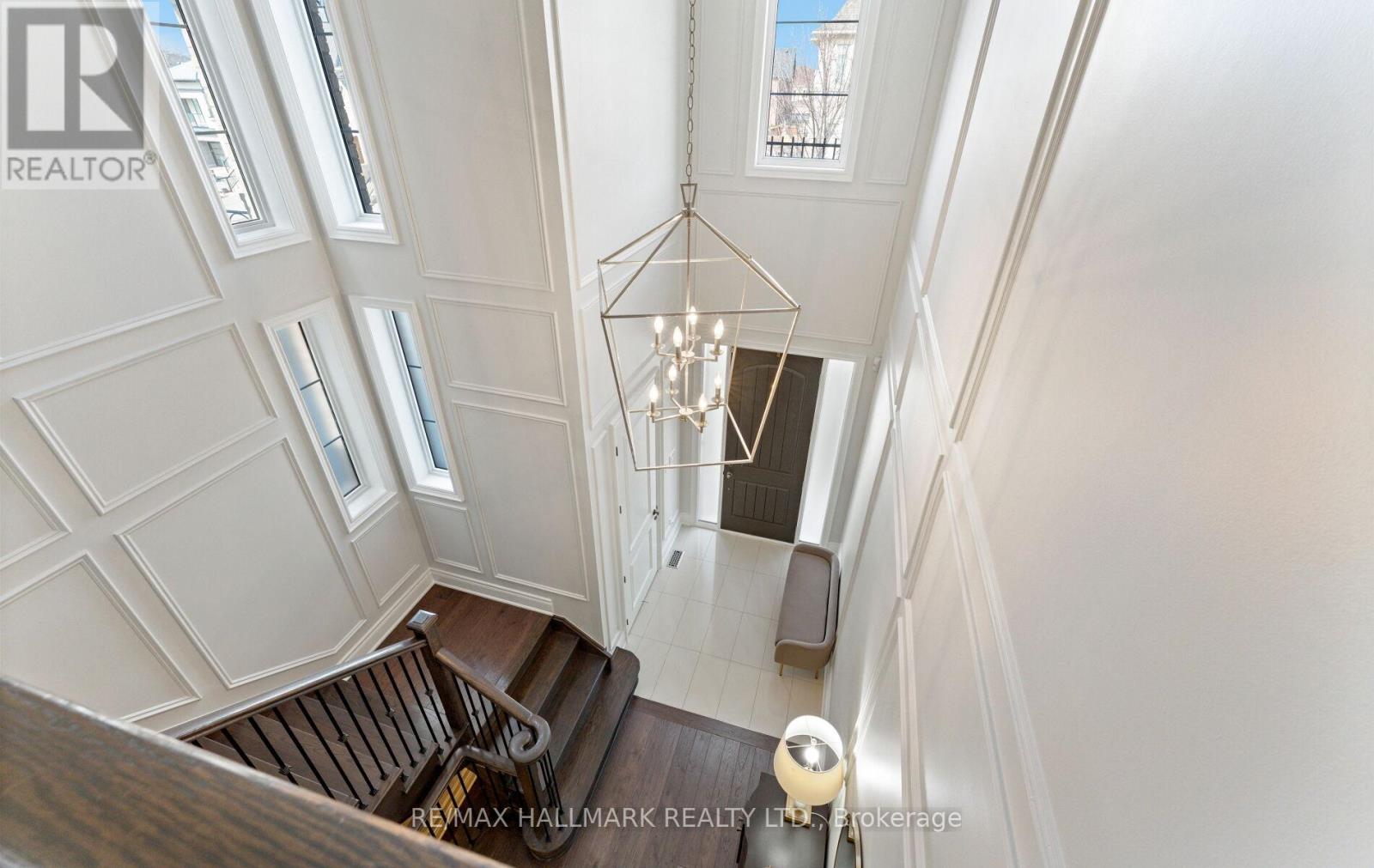 7 Perrigo Court, Vaughan (Patterson), Ontario  L6A 4W8 - Photo 19 - N12888646