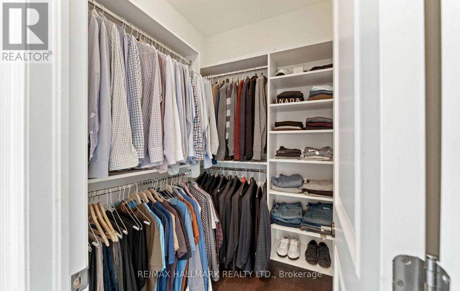 7 Perrigo Court, Vaughan (Patterson), Ontario  L6A 4W8 - Photo 26 - N12888646