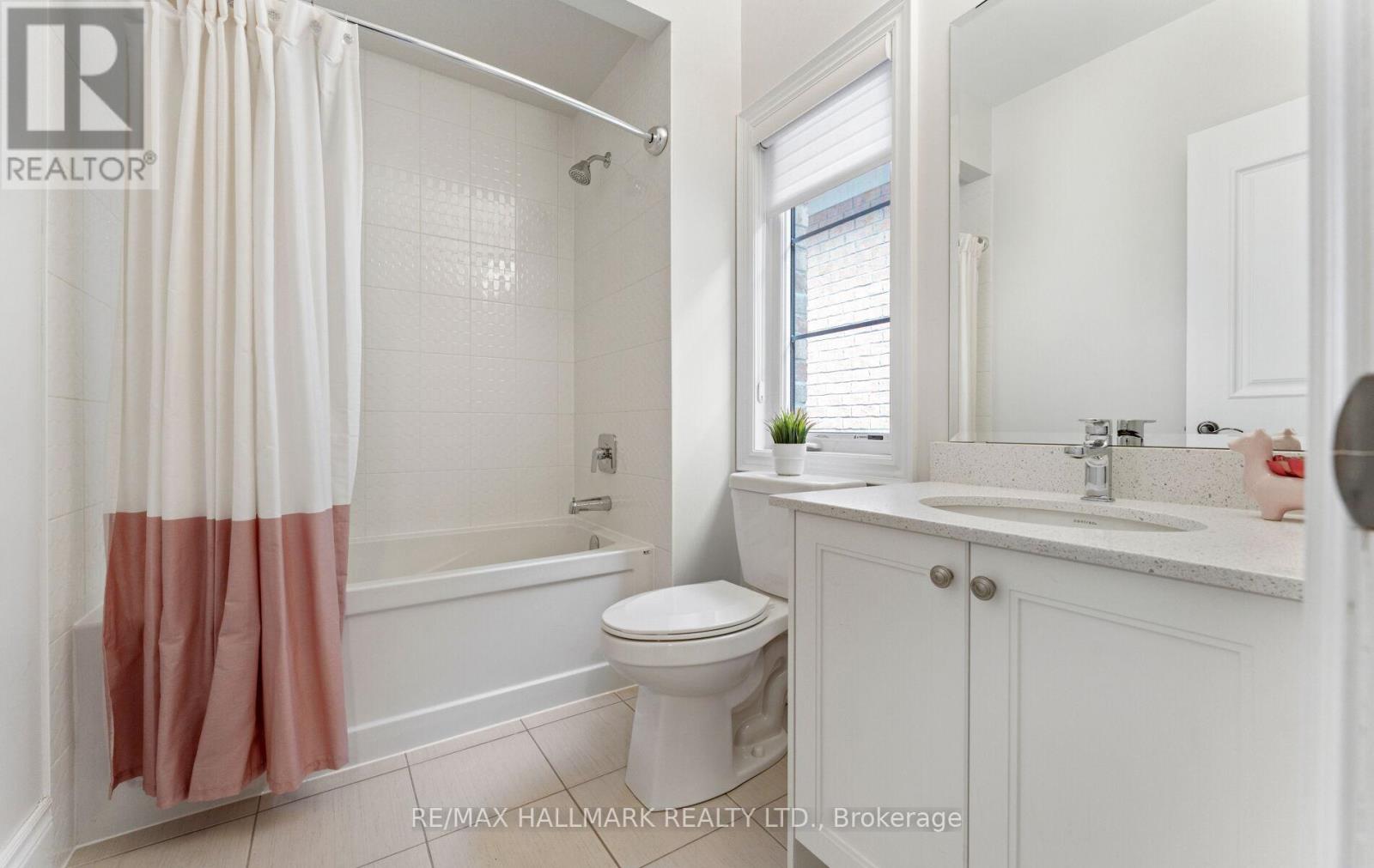 7 Perrigo Court, Vaughan (Patterson), Ontario  L6A 4W8 - Photo 33 - N12888646