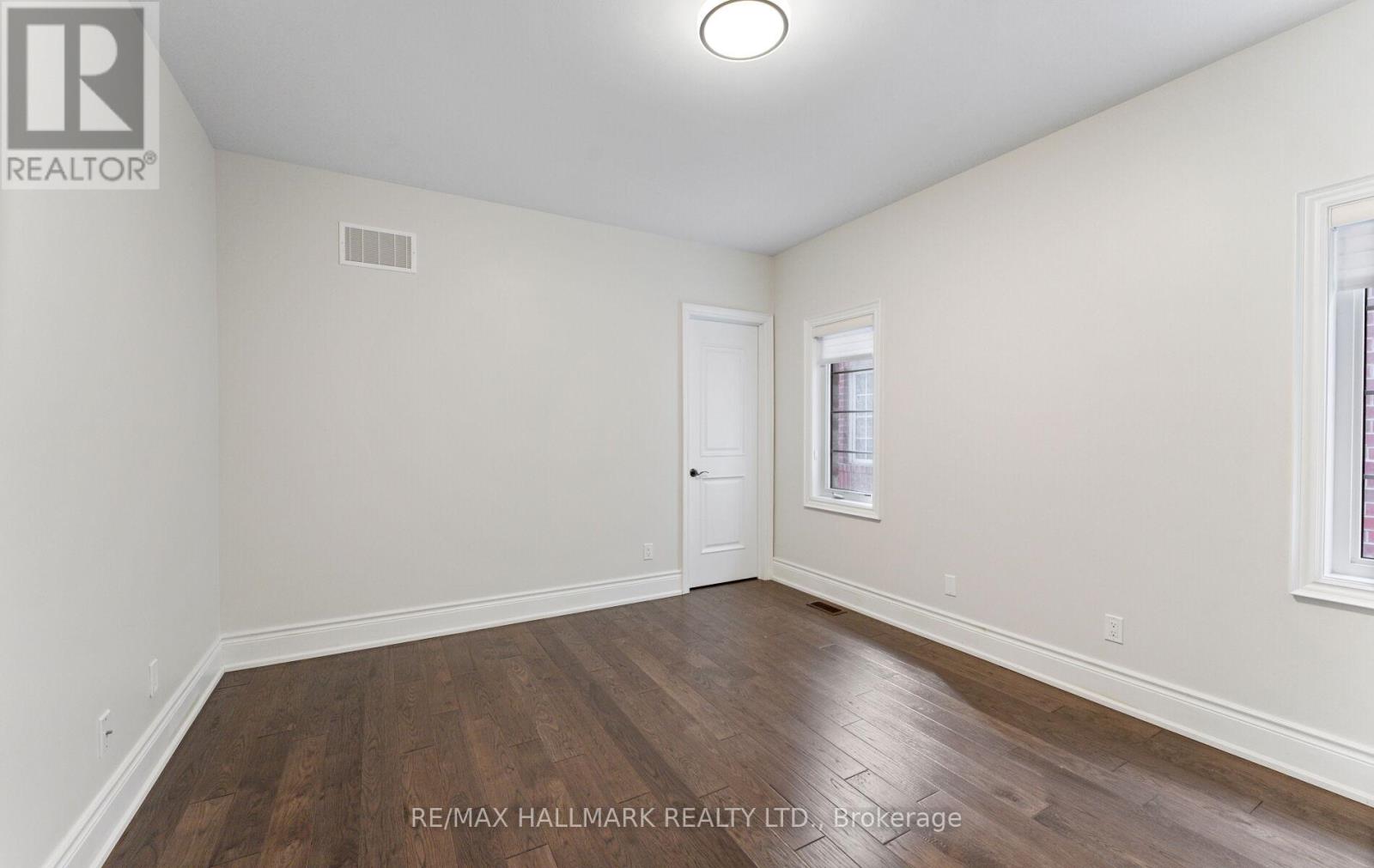 7 Perrigo Court, Vaughan (Patterson), Ontario  L6A 4W8 - Photo 34 - N12888646