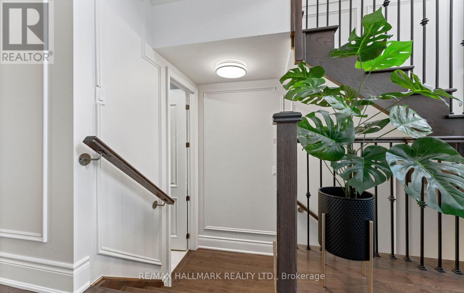 7 Perrigo Court, Vaughan (Patterson), Ontario  L6A 4W8 - Photo 38 - N12888646