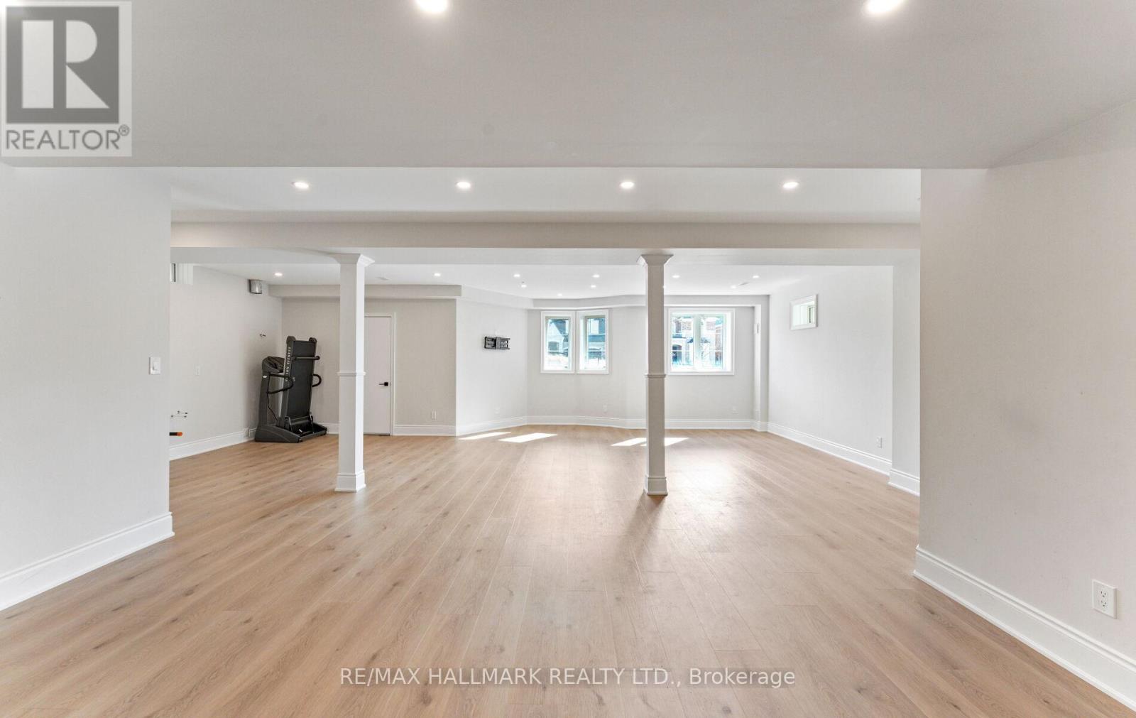 7 Perrigo Court, Vaughan (Patterson), Ontario  L6A 4W8 - Photo 41 - N12888646