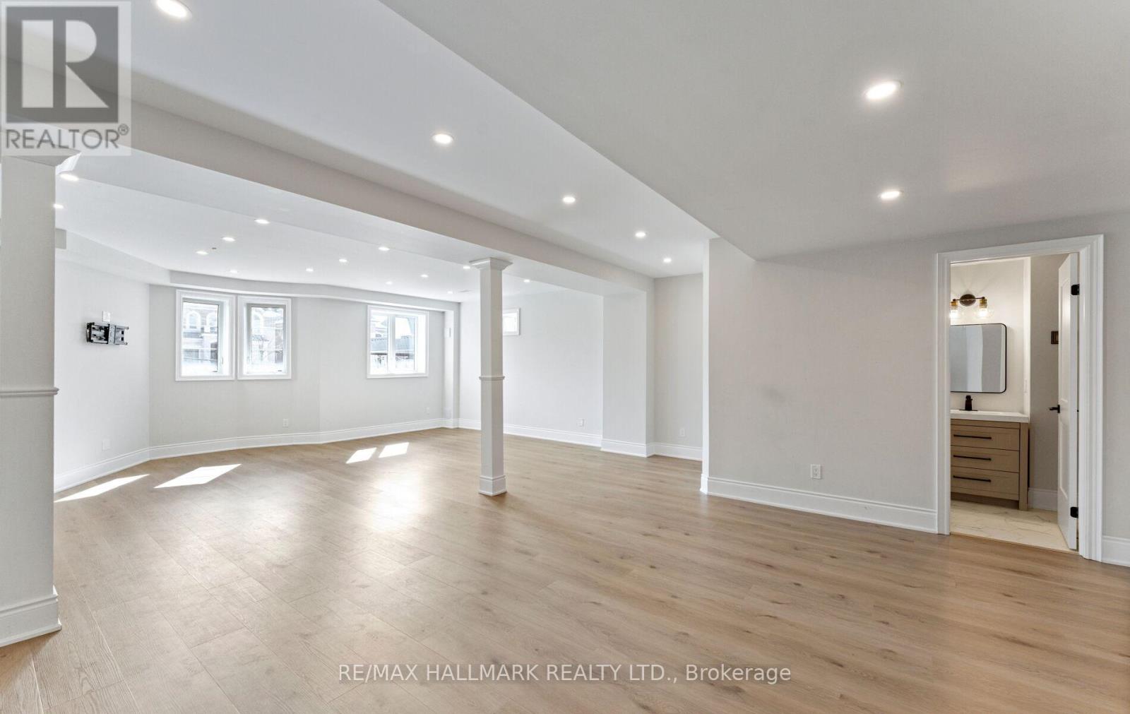 7 Perrigo Court, Vaughan (Patterson), Ontario  L6A 4W8 - Photo 42 - N12888646