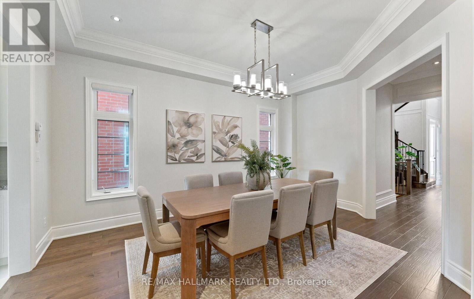 7 Perrigo Court, Vaughan (Patterson), Ontario  L6A 4W8 - Photo 6 - N12888646