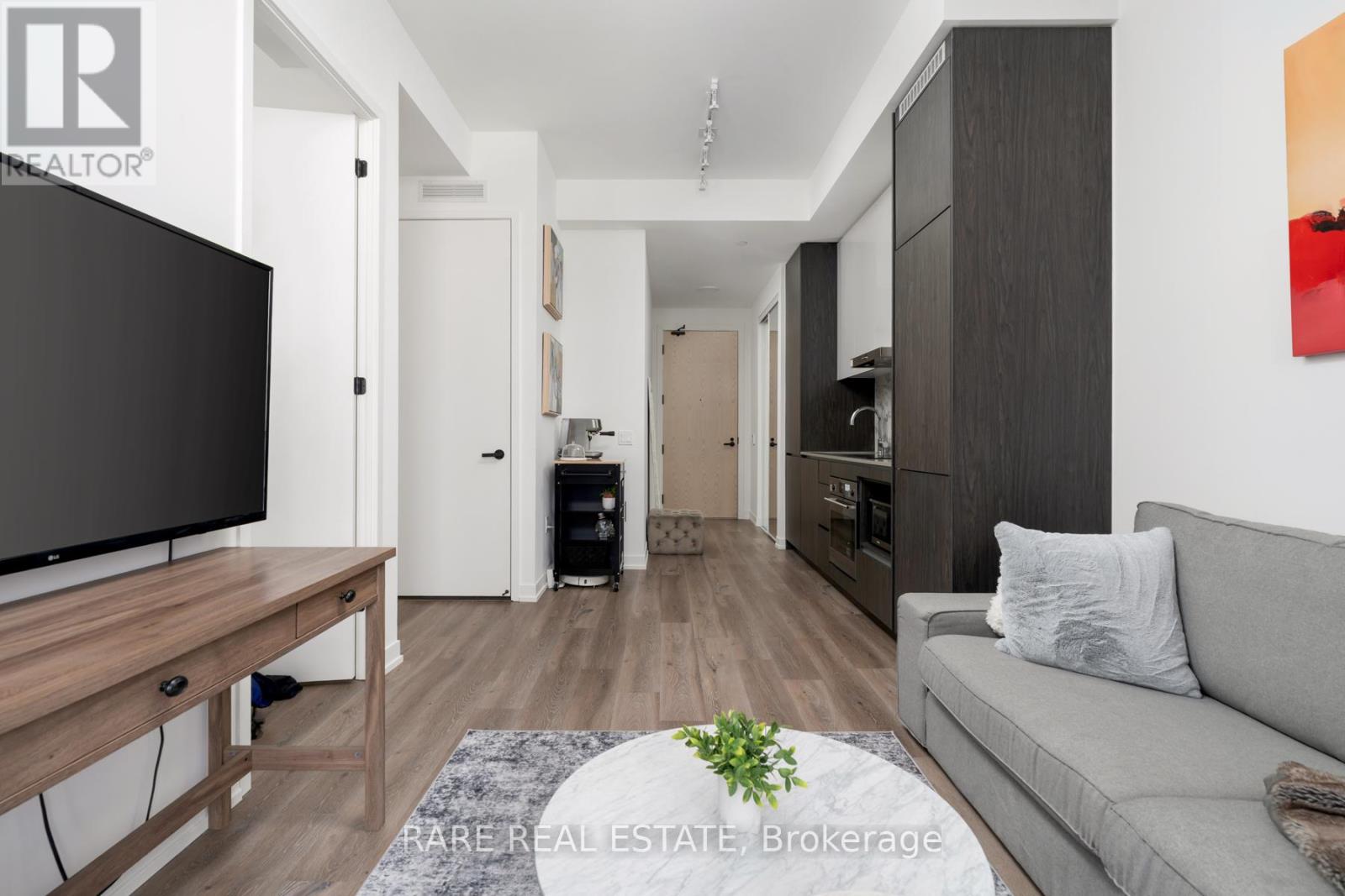 1916 - 28 Interchange Way, Vaughan (Vaughan Corporate Centre), Ontario  L4K 5W3 - Photo 6 - N12888730