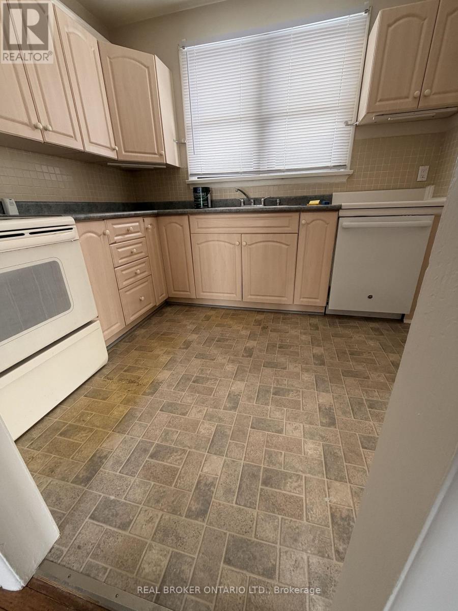 Main - 1 Vine Street, Barrie, Ontario  L4N 2B1 - Photo 13 - S12888602