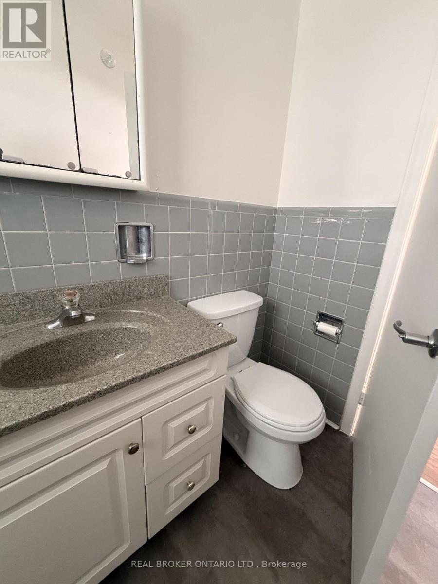 Main - 1 Vine Street, Barrie, Ontario  L4N 2B1 - Photo 4 - S12888602