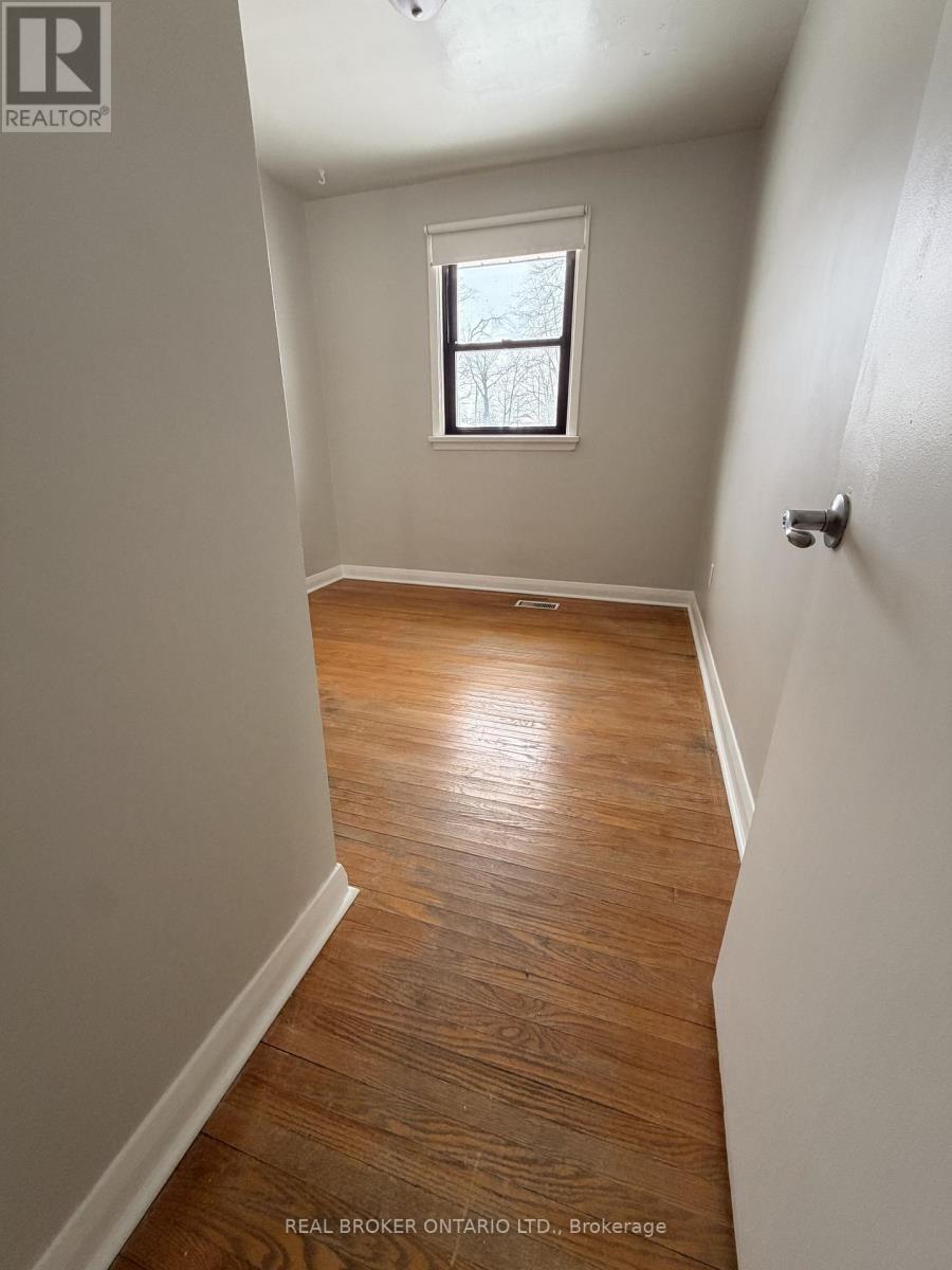 Main - 1 Vine Street, Barrie, Ontario  L4N 2B1 - Photo 7 - S12888602