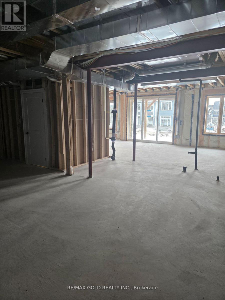 8 Vinnicombe Drive, Oro-Medonte, Ontario  L0L 2L0 - Photo 29 - S12888700