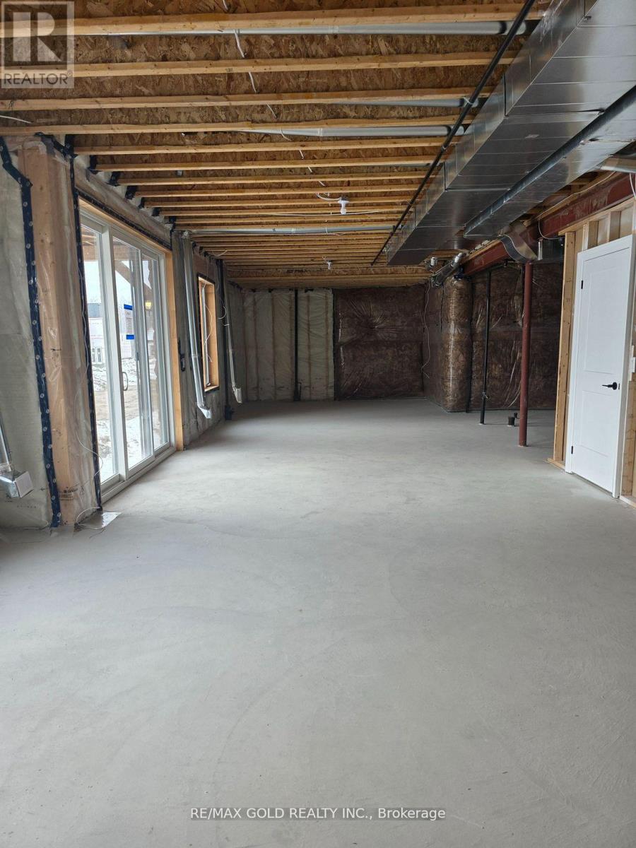 8 Vinnicombe Drive, Oro-Medonte, Ontario  L0L 2L0 - Photo 31 - S12888700