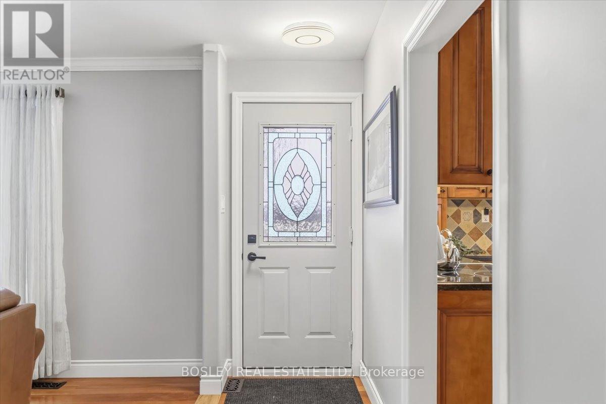 9376 Wellington Rd 124 Road, Erin, Ontario  N0B 1T0 - Photo 3 - X12888280