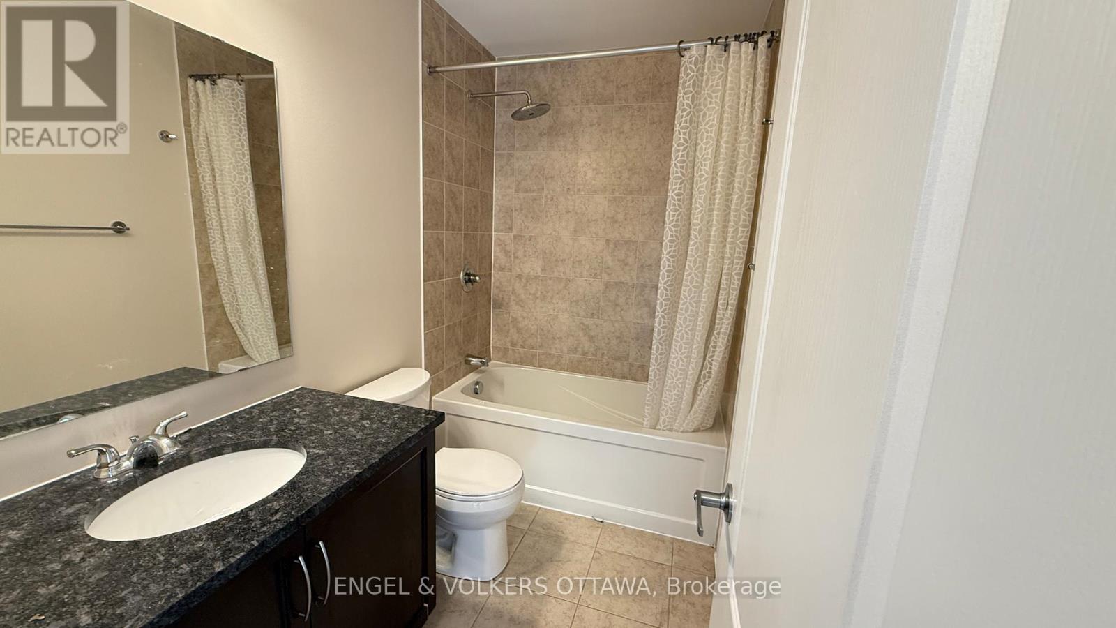 611 Silver Spruce Way, Ottawa, Ontario  K2M 0L2 - Photo 23 - X12888598