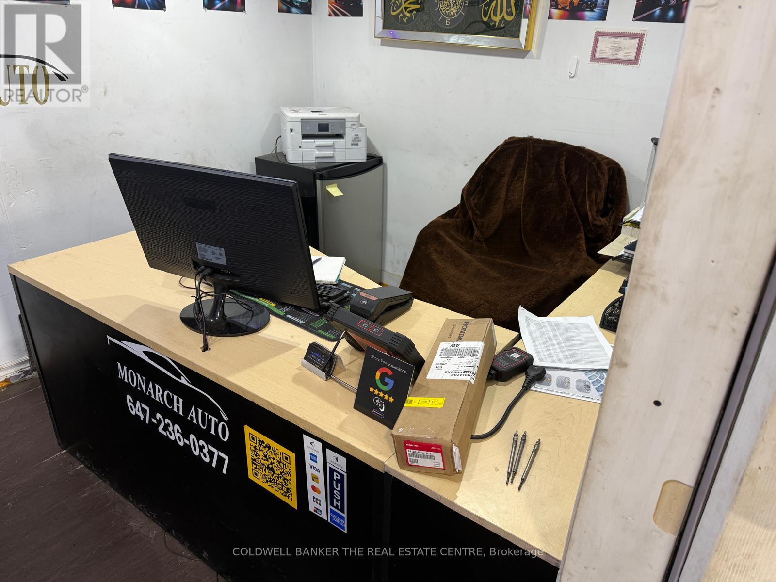 45 Iron Street, Toronto, Ontario  M9W 1H1 - Photo 12 - W12888542