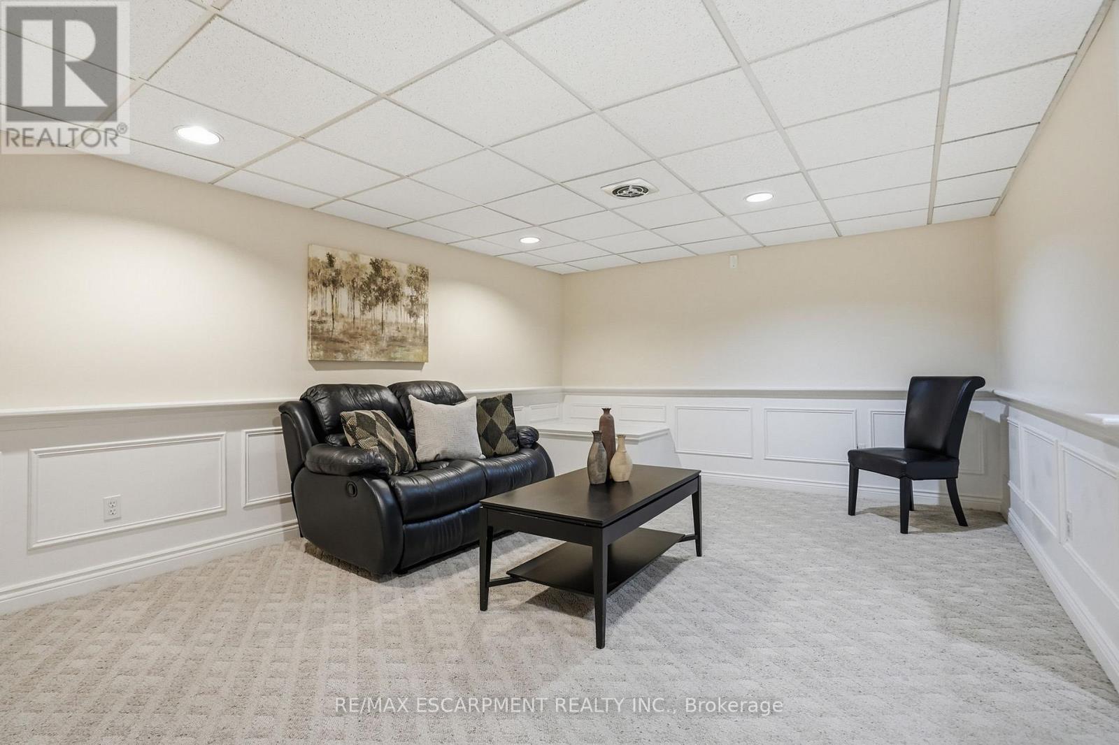 1995 Kerns Road, Burlington, Ontario  L7P 3J2 - Photo 33 - W12888578