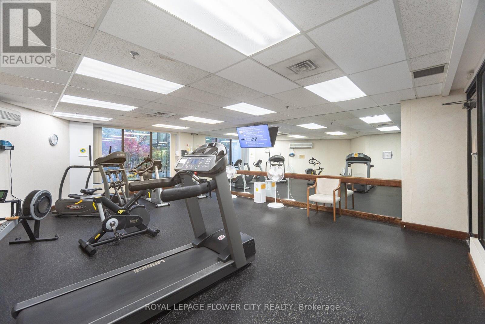 2103 - 22 Hanover Road, Brampton, Ontario  L6S 5K7 - Photo 16 - W12888586