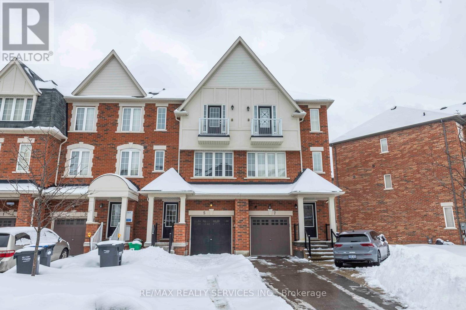 5 SPRUCEWOOD ROAD, Brampton, Ontario