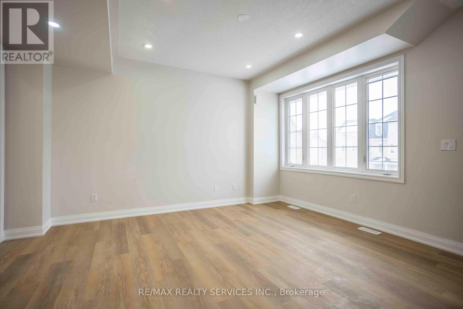 5 Sprucewood Road, Brampton, Ontario  L6Z 0J3 - Photo 14 - W12888612