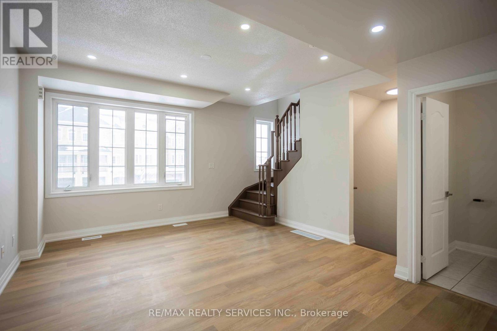 5 Sprucewood Road, Brampton, Ontario  L6Z 0J3 - Photo 15 - W12888612