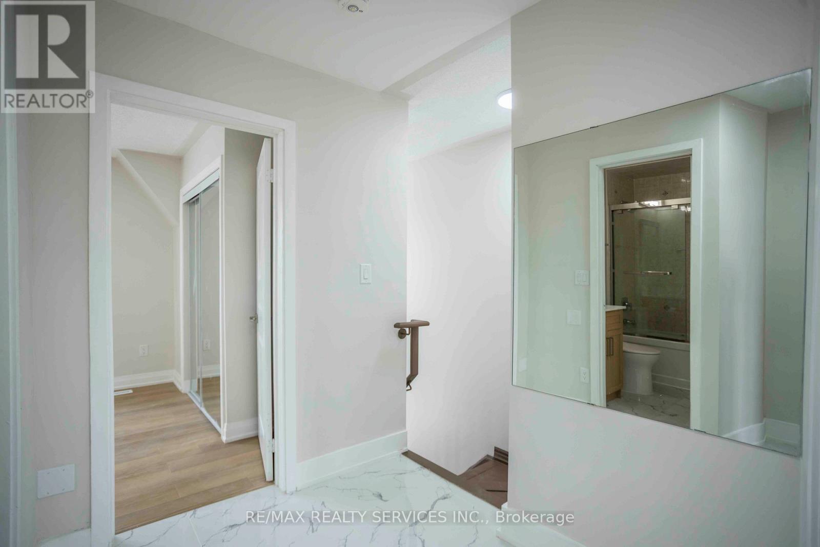 5 Sprucewood Road, Brampton, Ontario  L6Z 0J3 - Photo 24 - W12888612