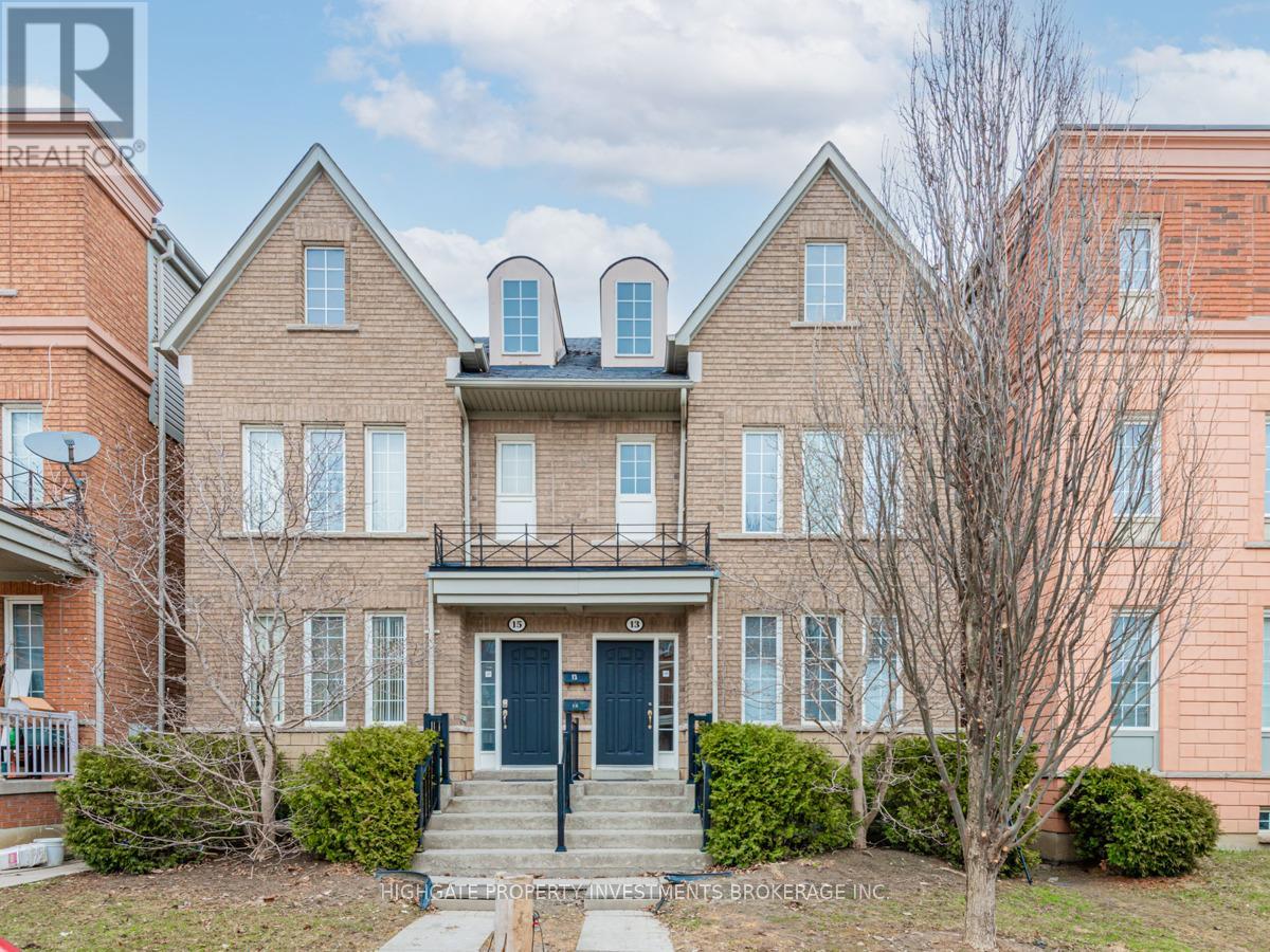 UPPER - 13 HERZBERG GARDENS, Toronto, Ontario