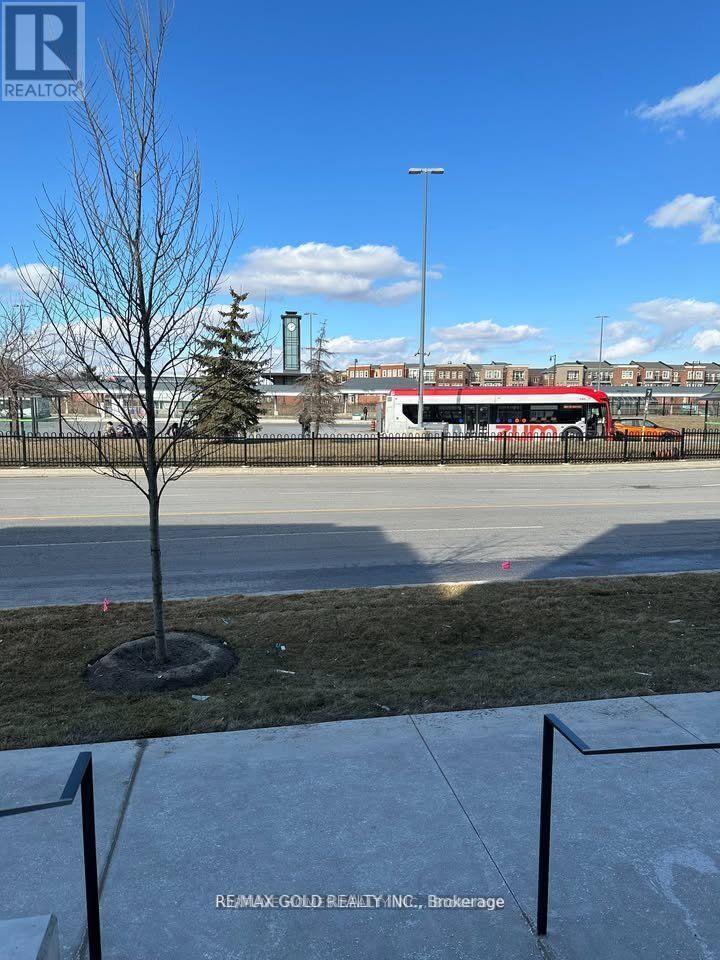 8 - 30 Lagerfeld Drive, Brampton, Ontario  L7A 5L5 - Photo 14 - W12888682